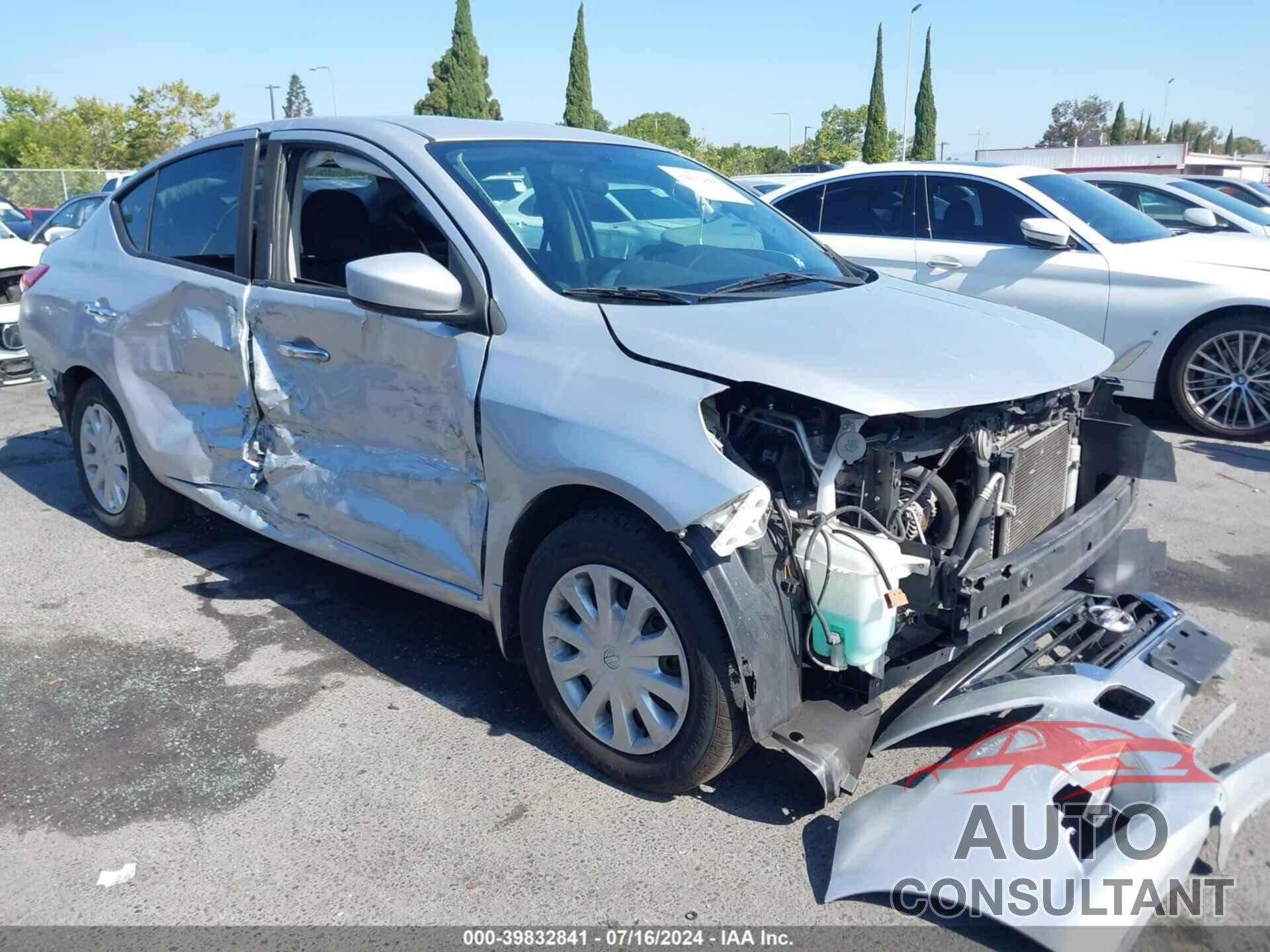 NISSAN VERSA 2017 - 3N1CN7AP4HL843672