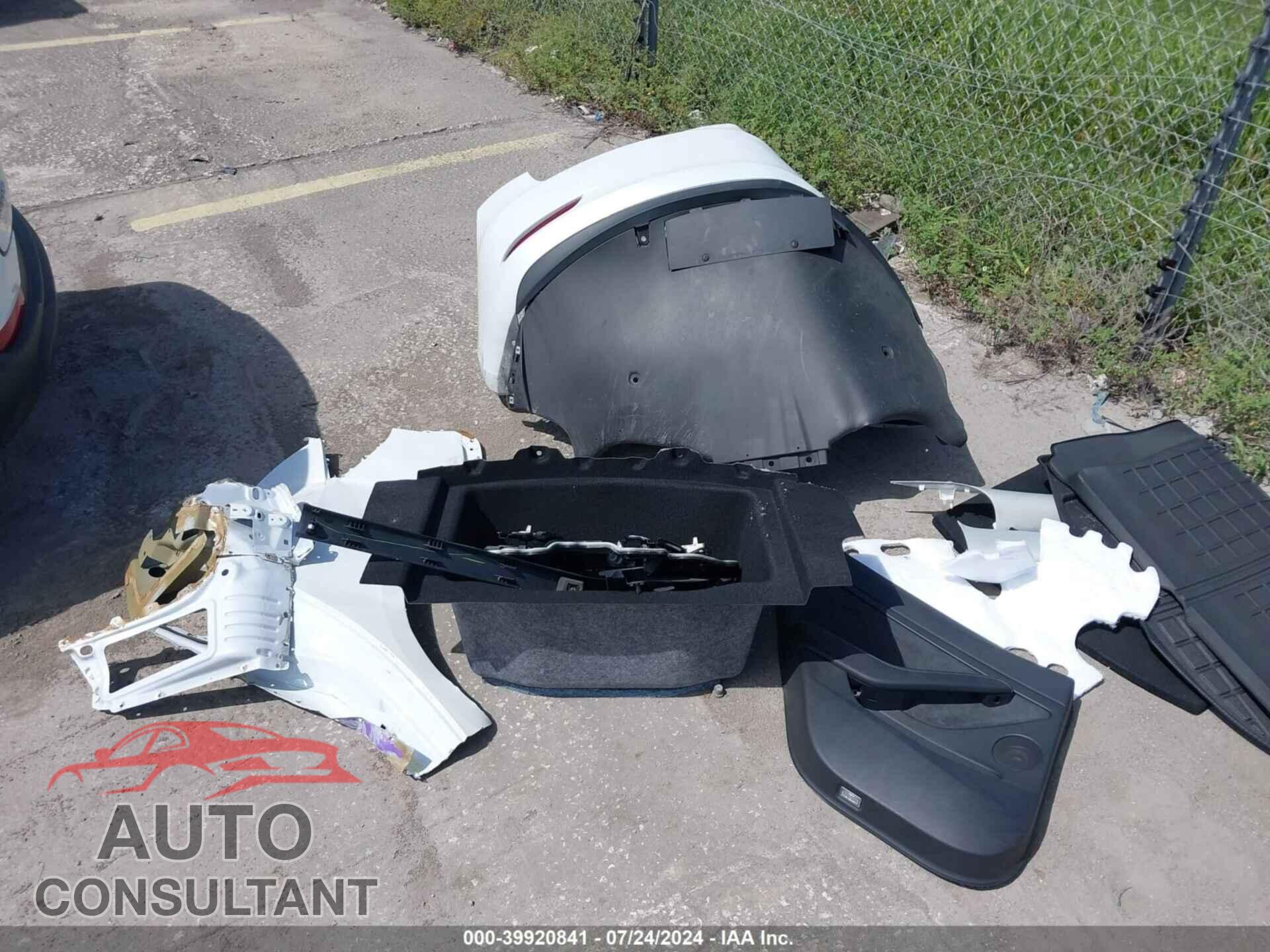 TESLA MODEL 3 2023 - 5YJ3E1EA2PF558465