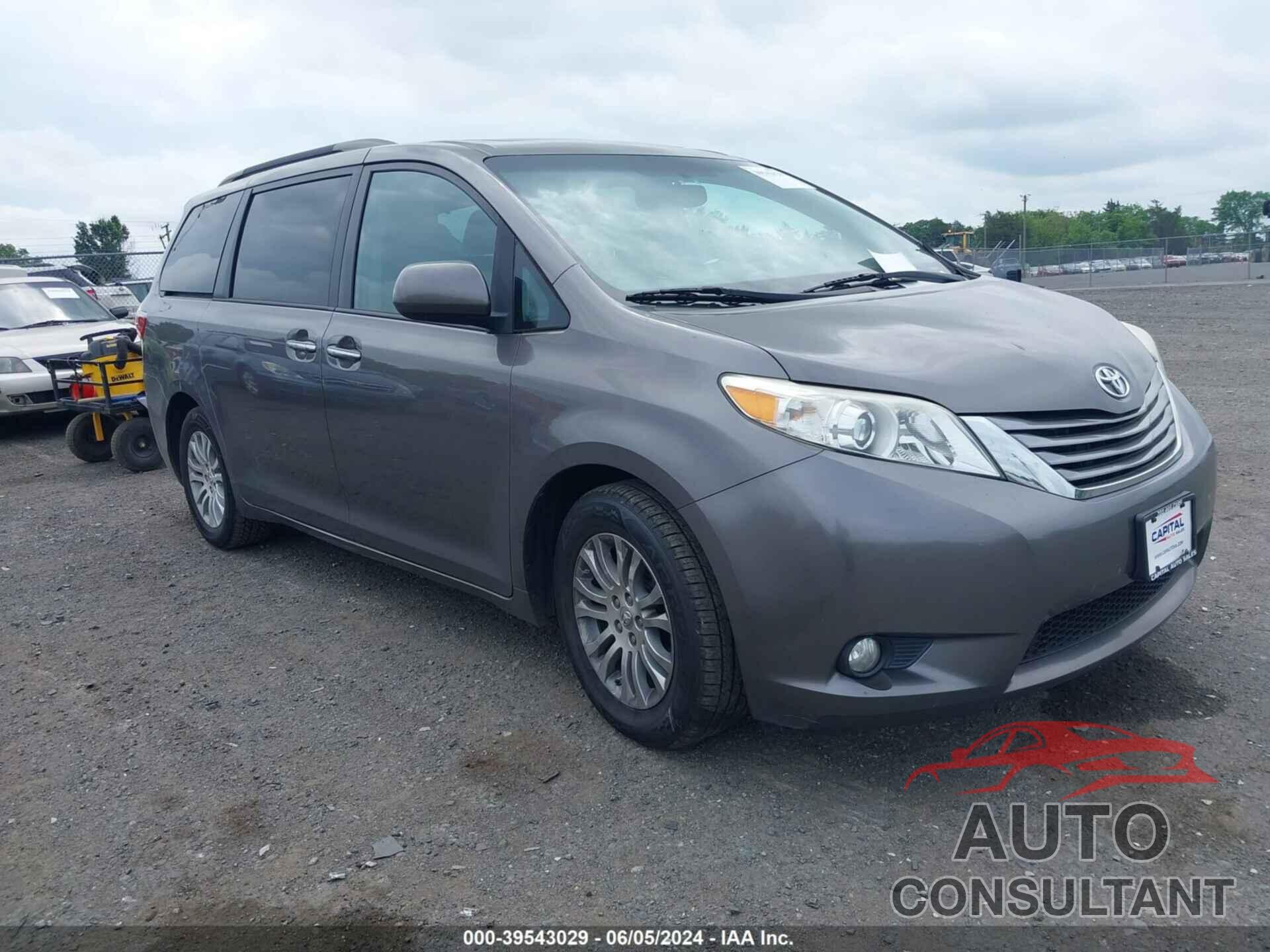 TOYOTA SIENNA 2017 - 5TDYZ3DC3HS782818