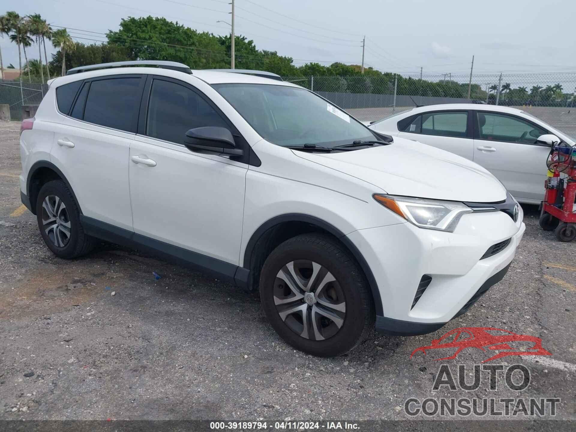 TOYOTA RAV4 2016 - JTMZFREV5GJ081533