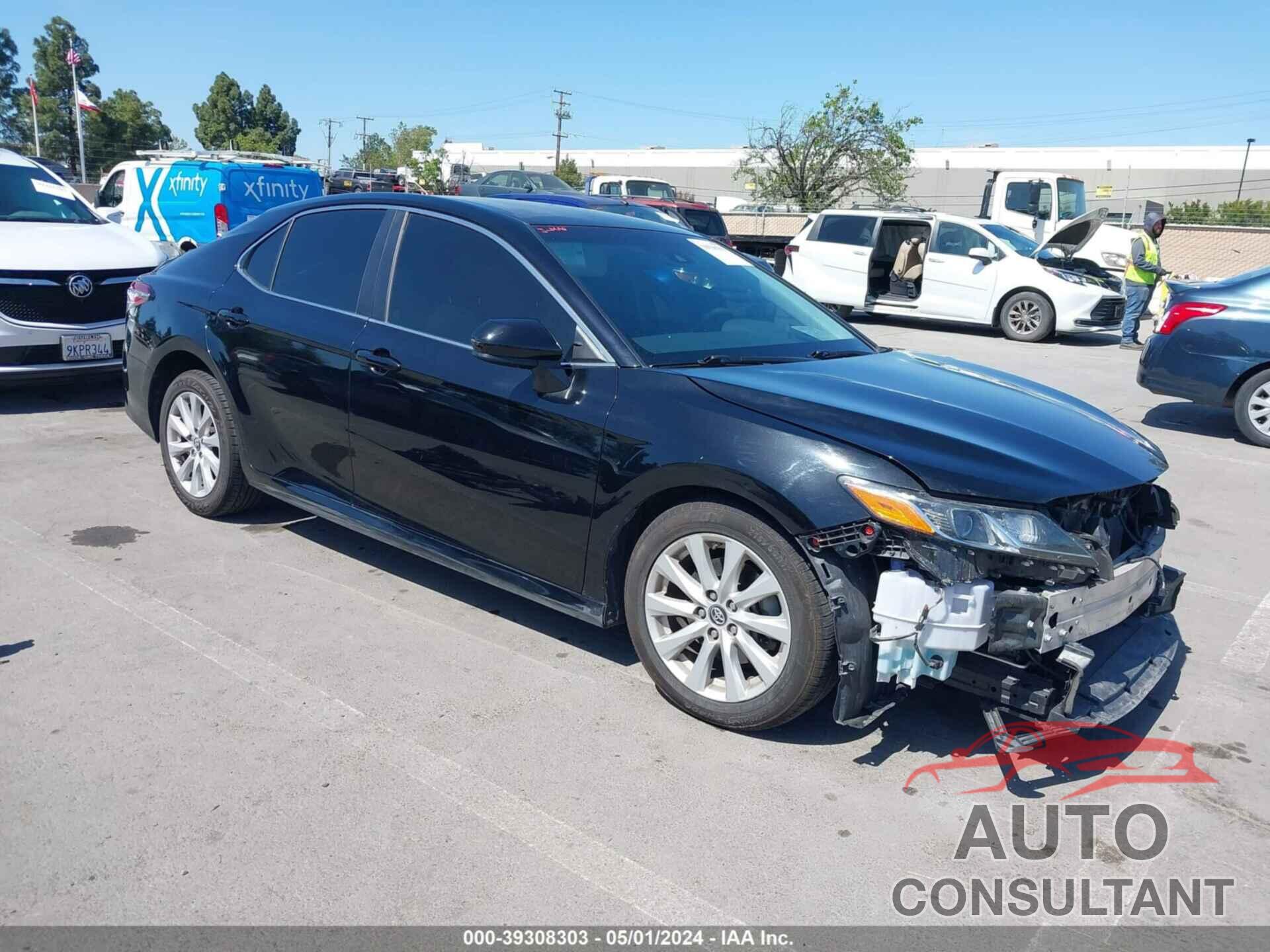 TOYOTA CAMRY 2018 - 4T1B11HK2JU119191