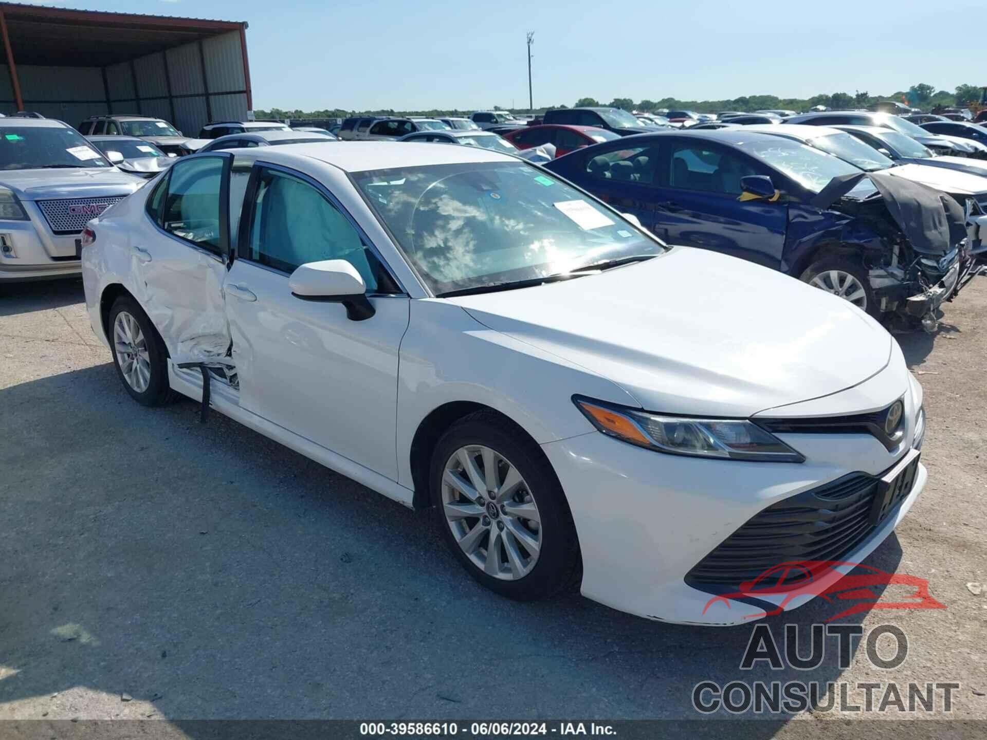 TOYOTA CAMRY 2019 - 4T1B11HKXKU228757