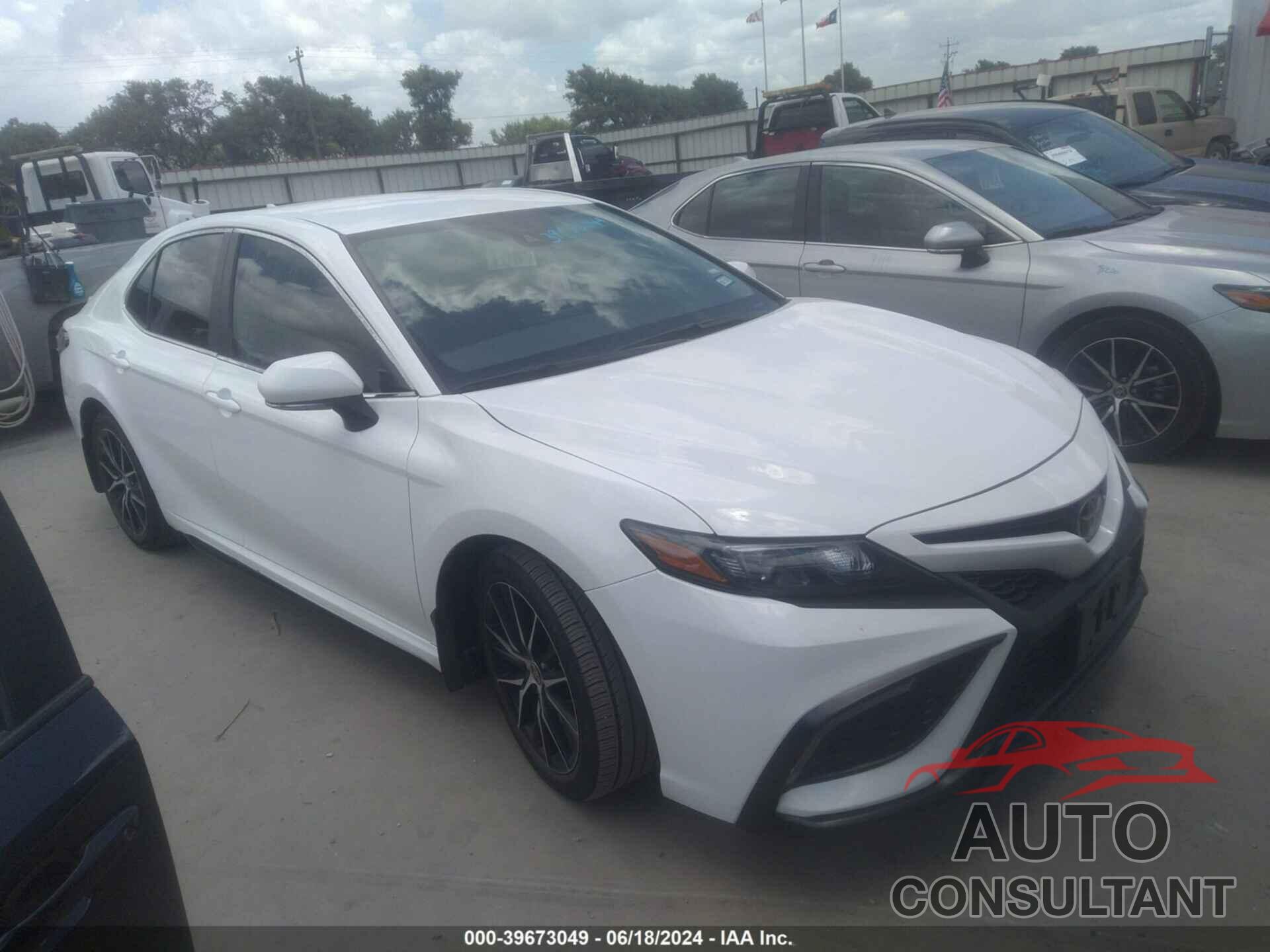 TOYOTA CAMRY 2023 - 4T1G11AK7PU776495
