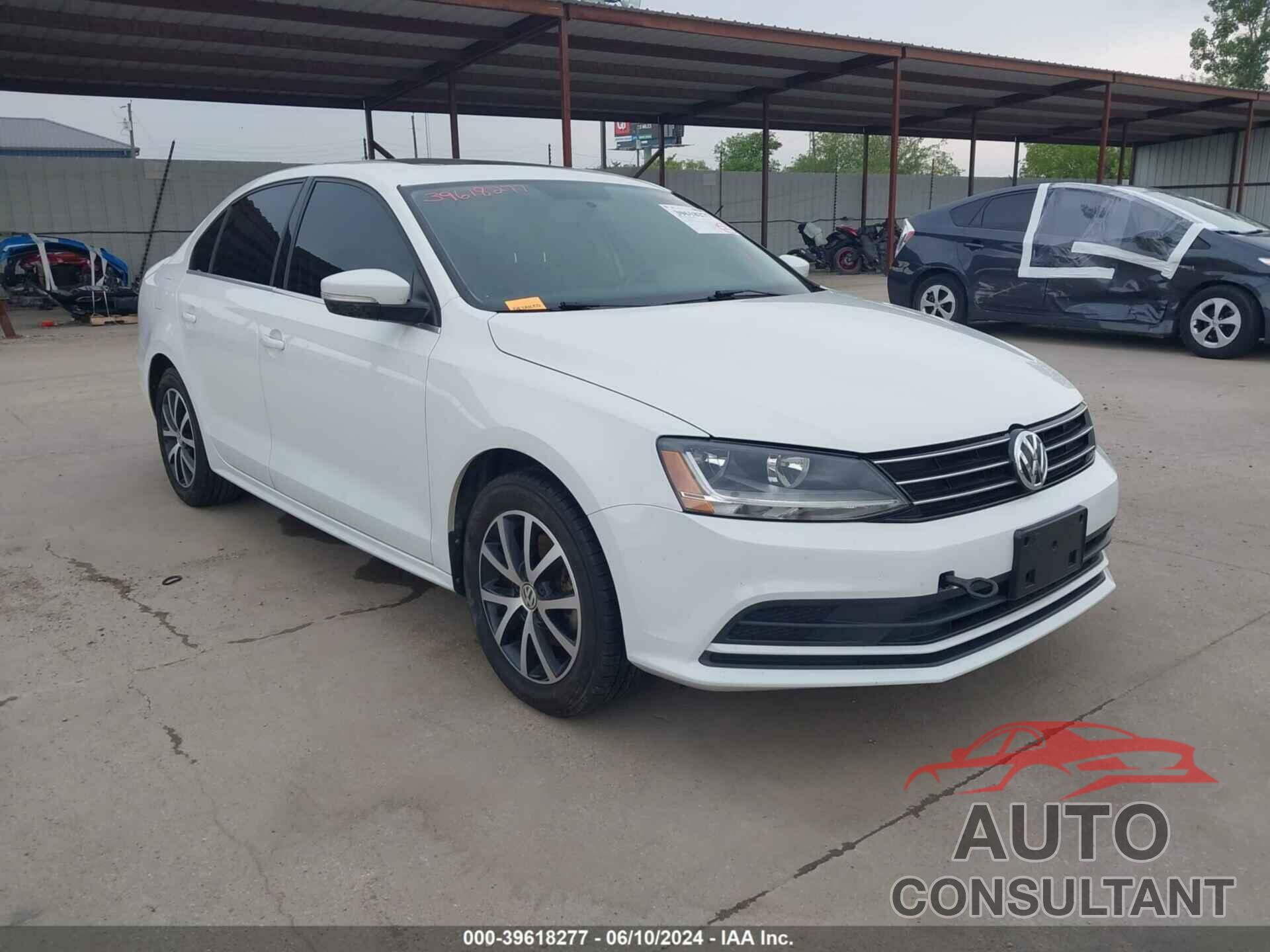 VOLKSWAGEN JETTA 2017 - 3VWDB7AJ6HM241577