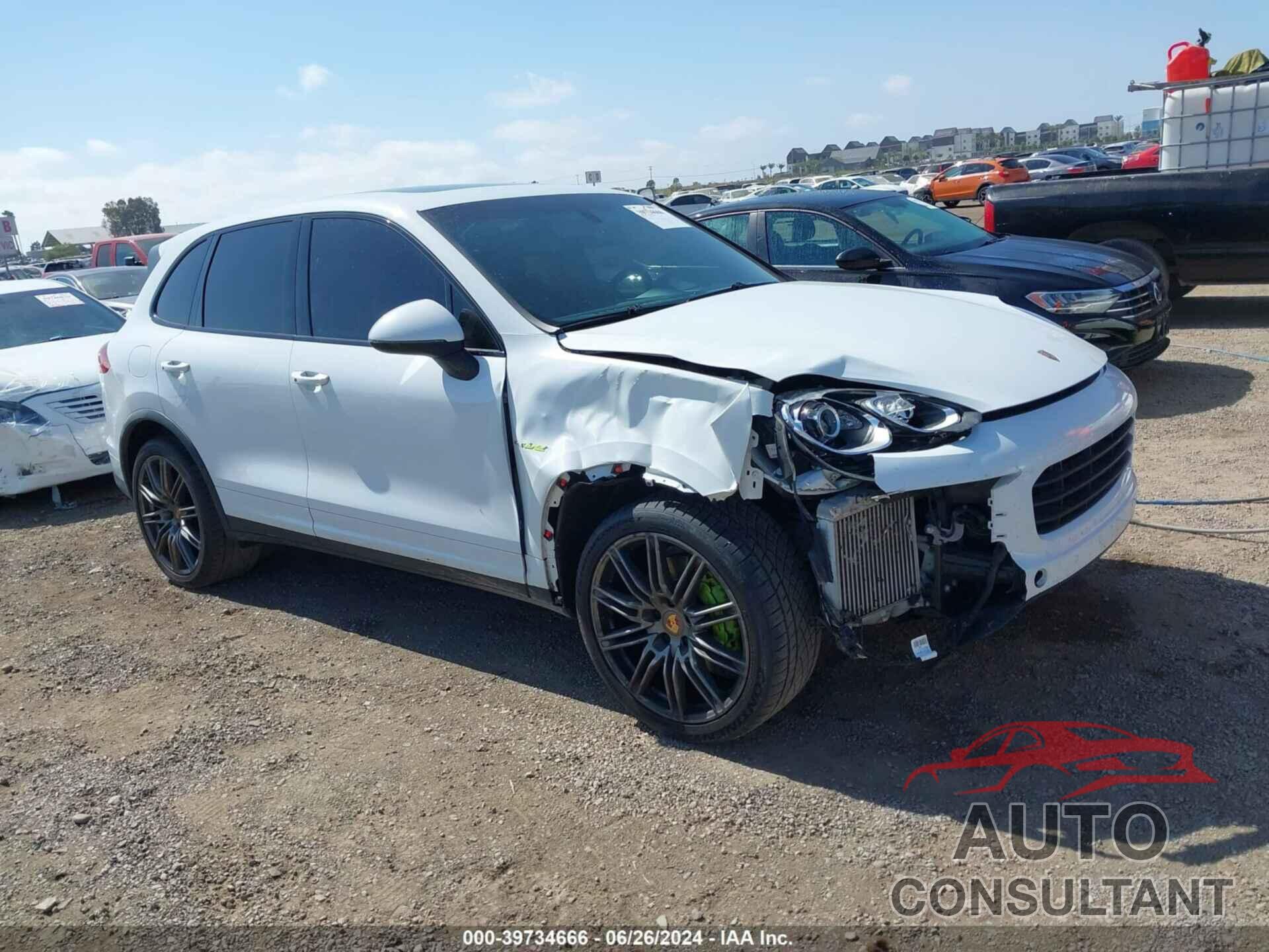 PORSCHE CAYENNE 2017 - WP1AB2A24HLA52041