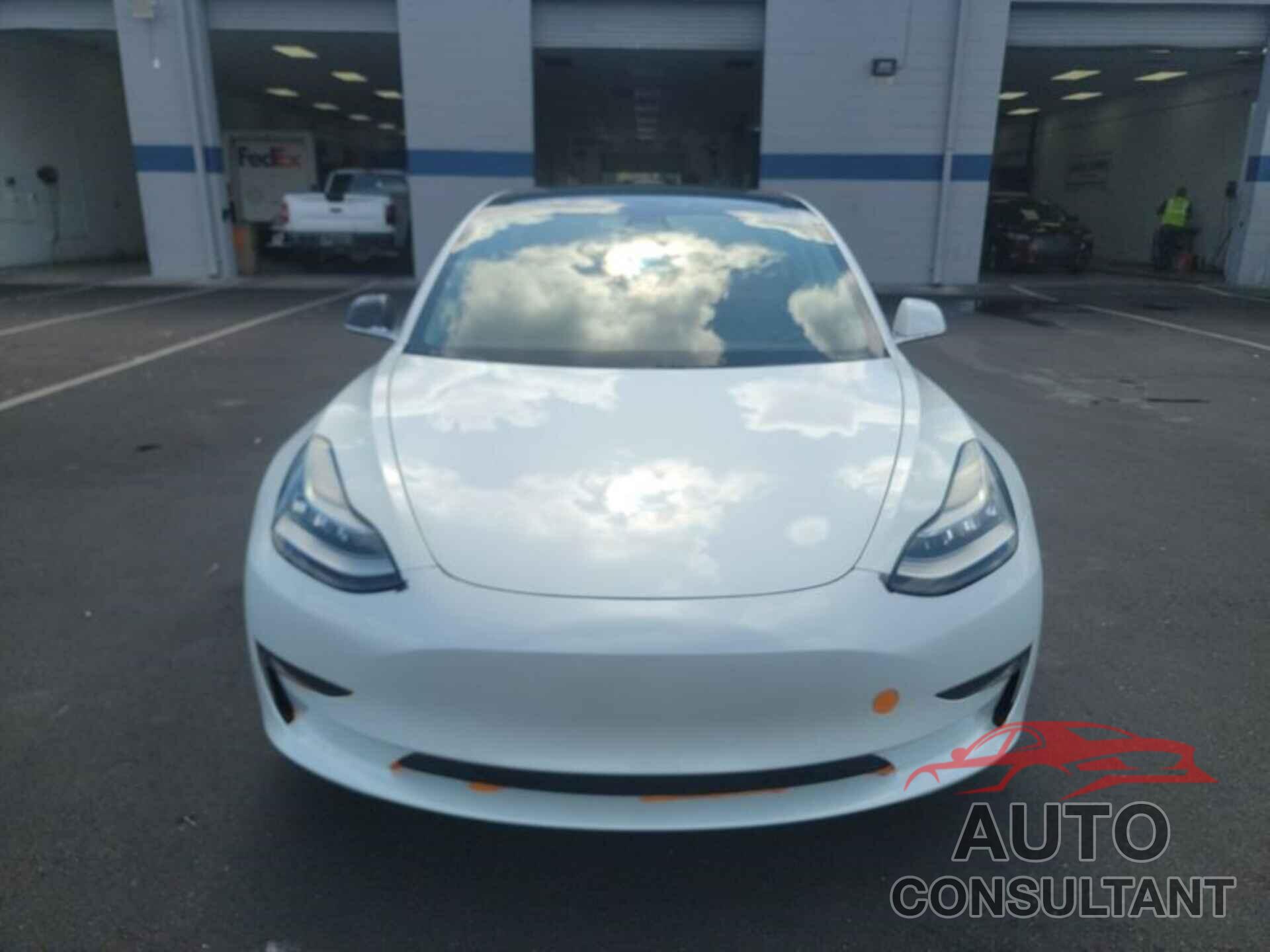 TESLA MODEL 3 2020 - 5YJ3E1EB7LF636905