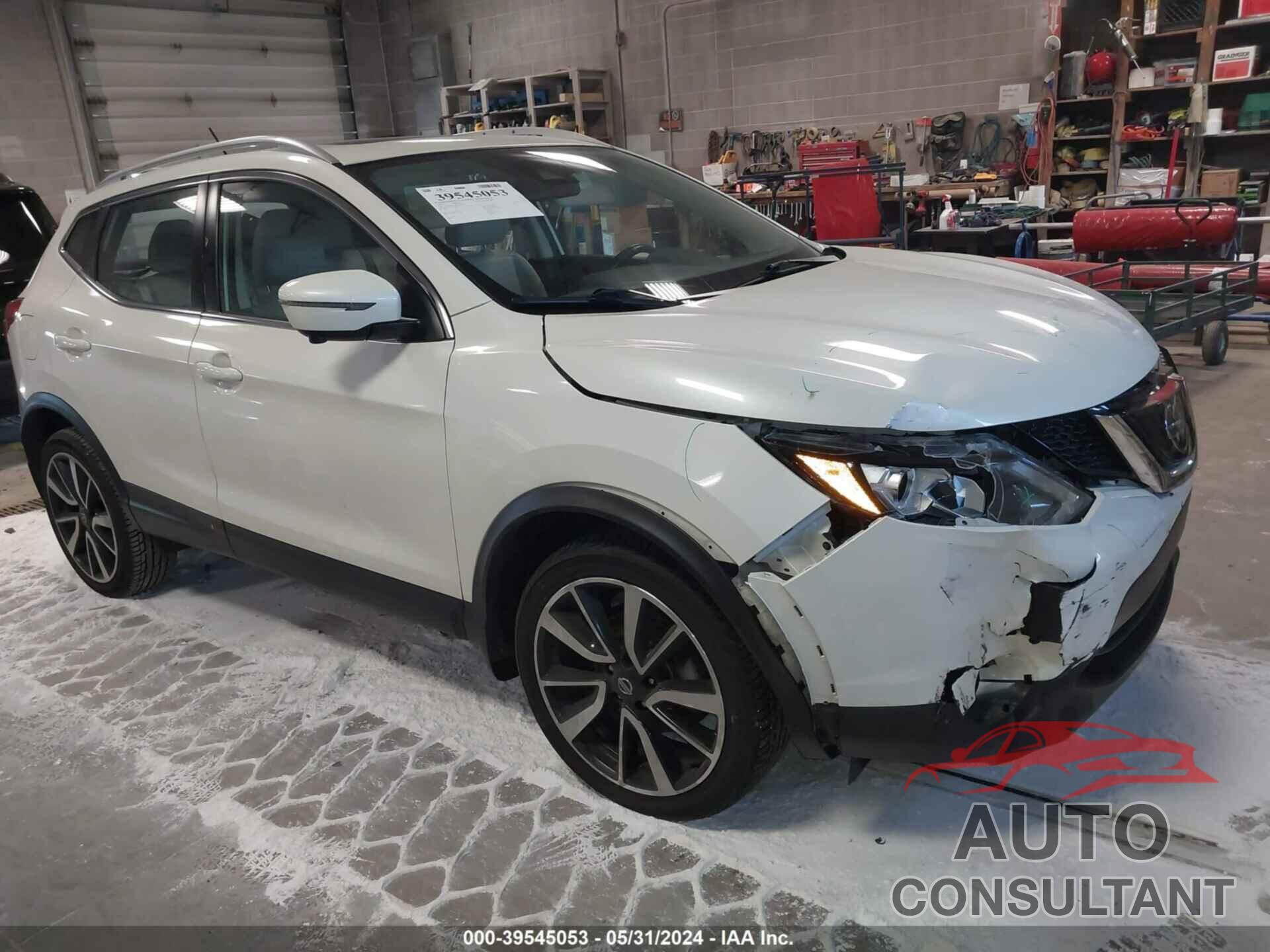 NISSAN ROGUE SPORT 2018 - JN1BJ1CR1JW293799