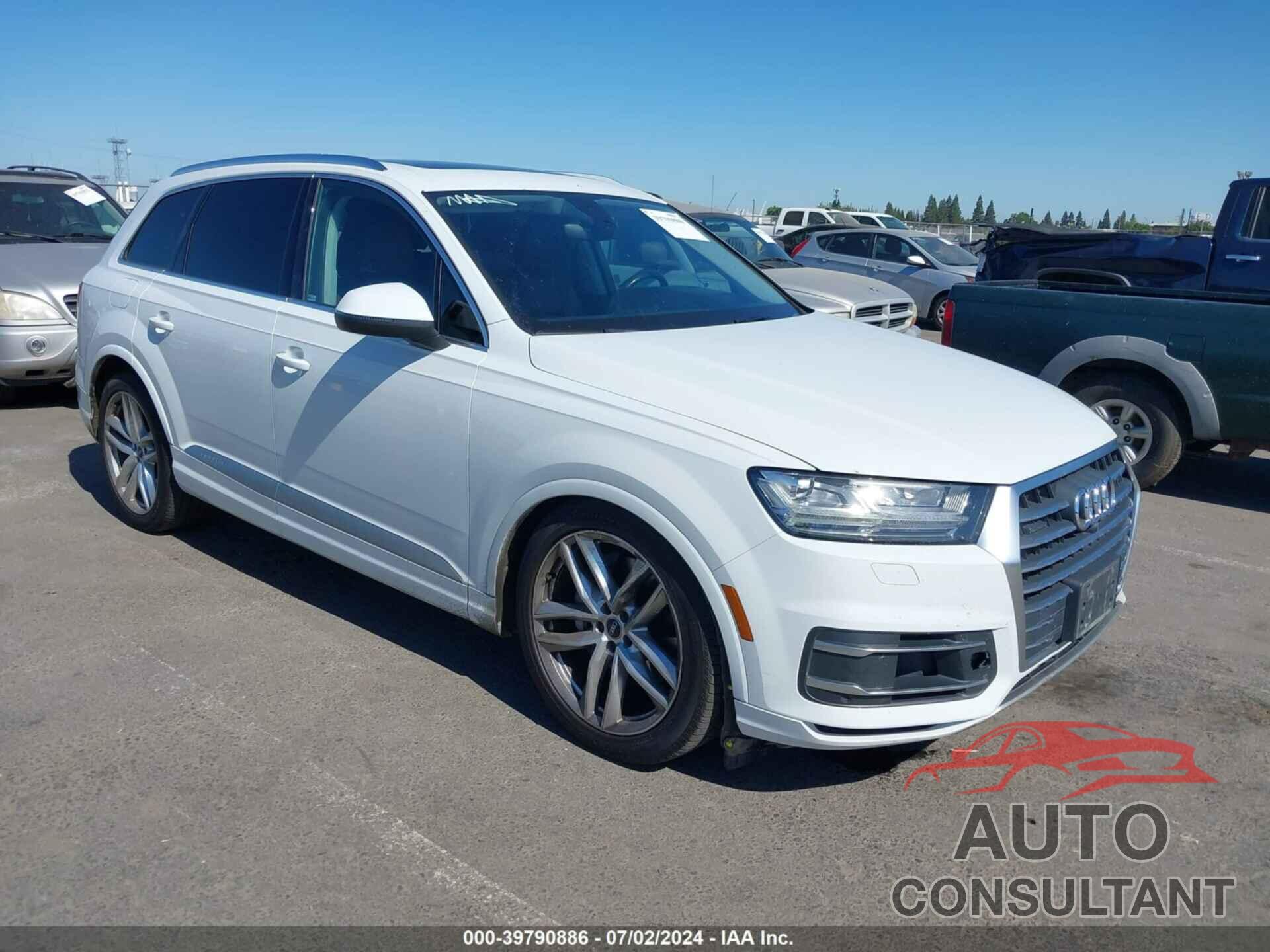 AUDI Q7 2017 - WA1VAAF70HD059027