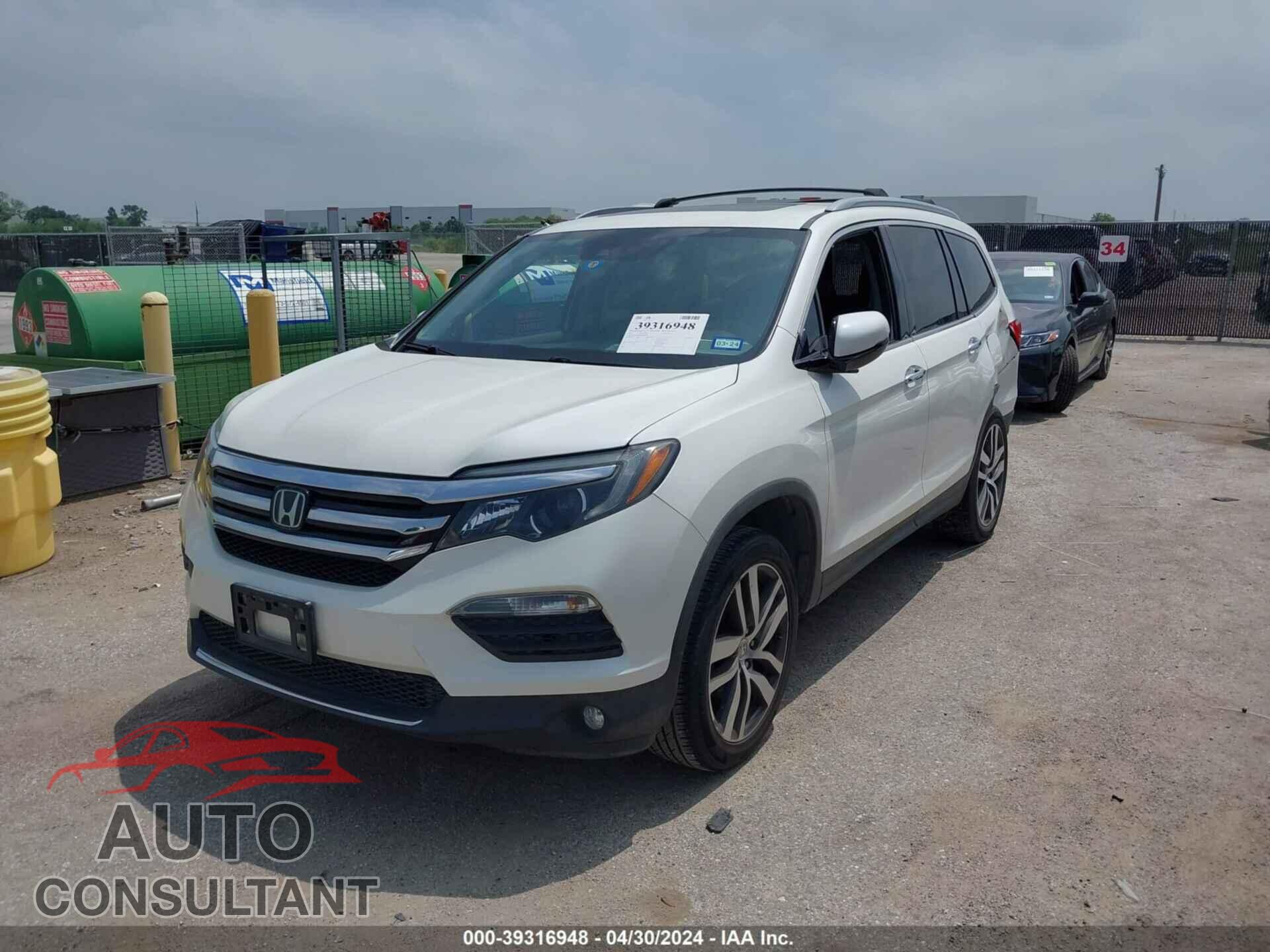 HONDA PILOT 2017 - 5FNYF5H97HB008885