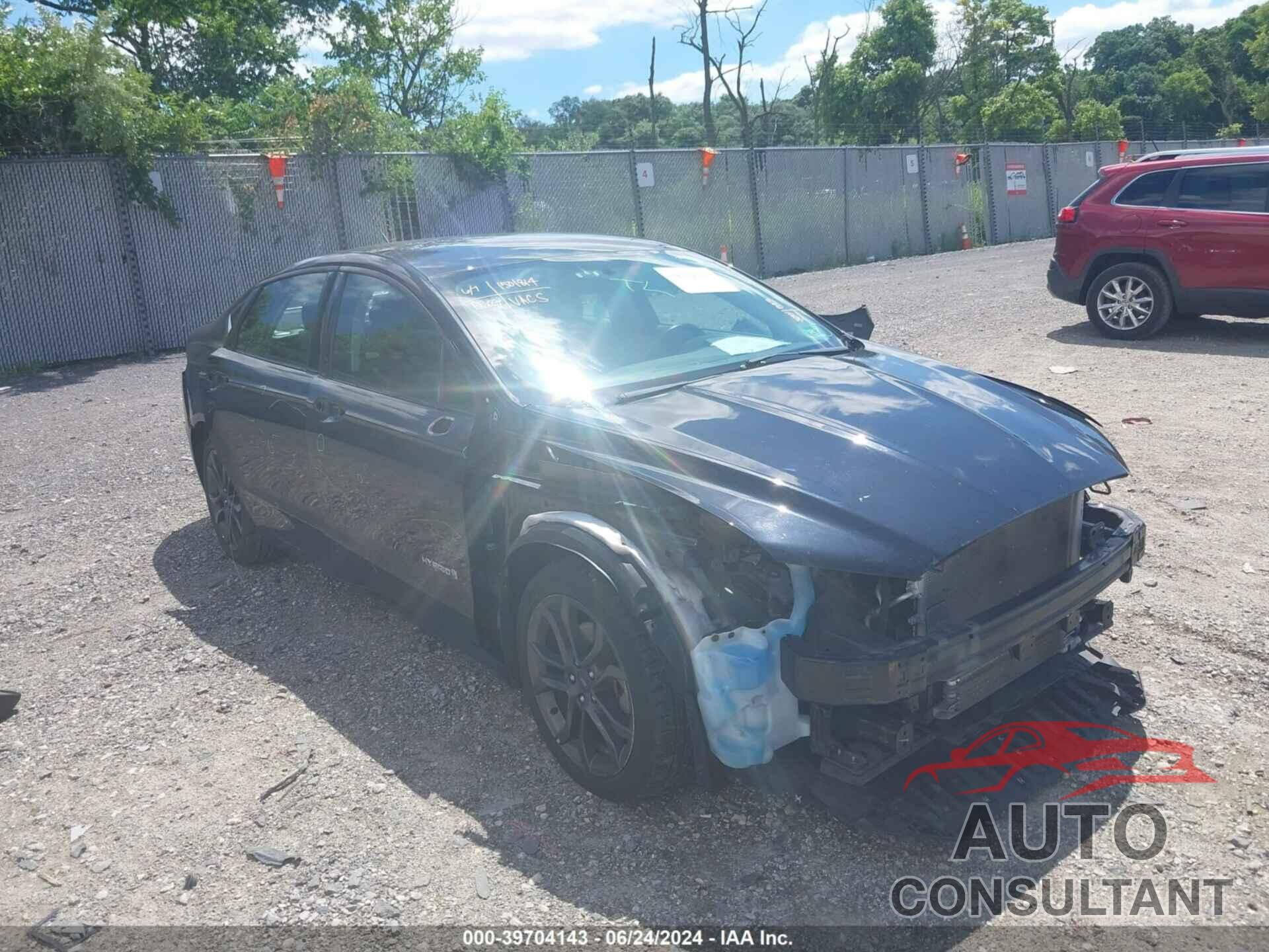 FORD FUSION HYBRID 2018 - 3FA6P0LU4JR197461