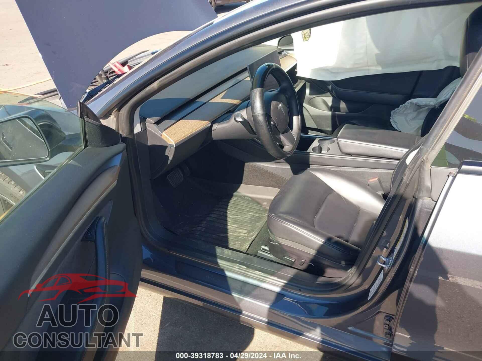 TESLA MODEL 3 2021 - 5YJ3E1EA8MF100151
