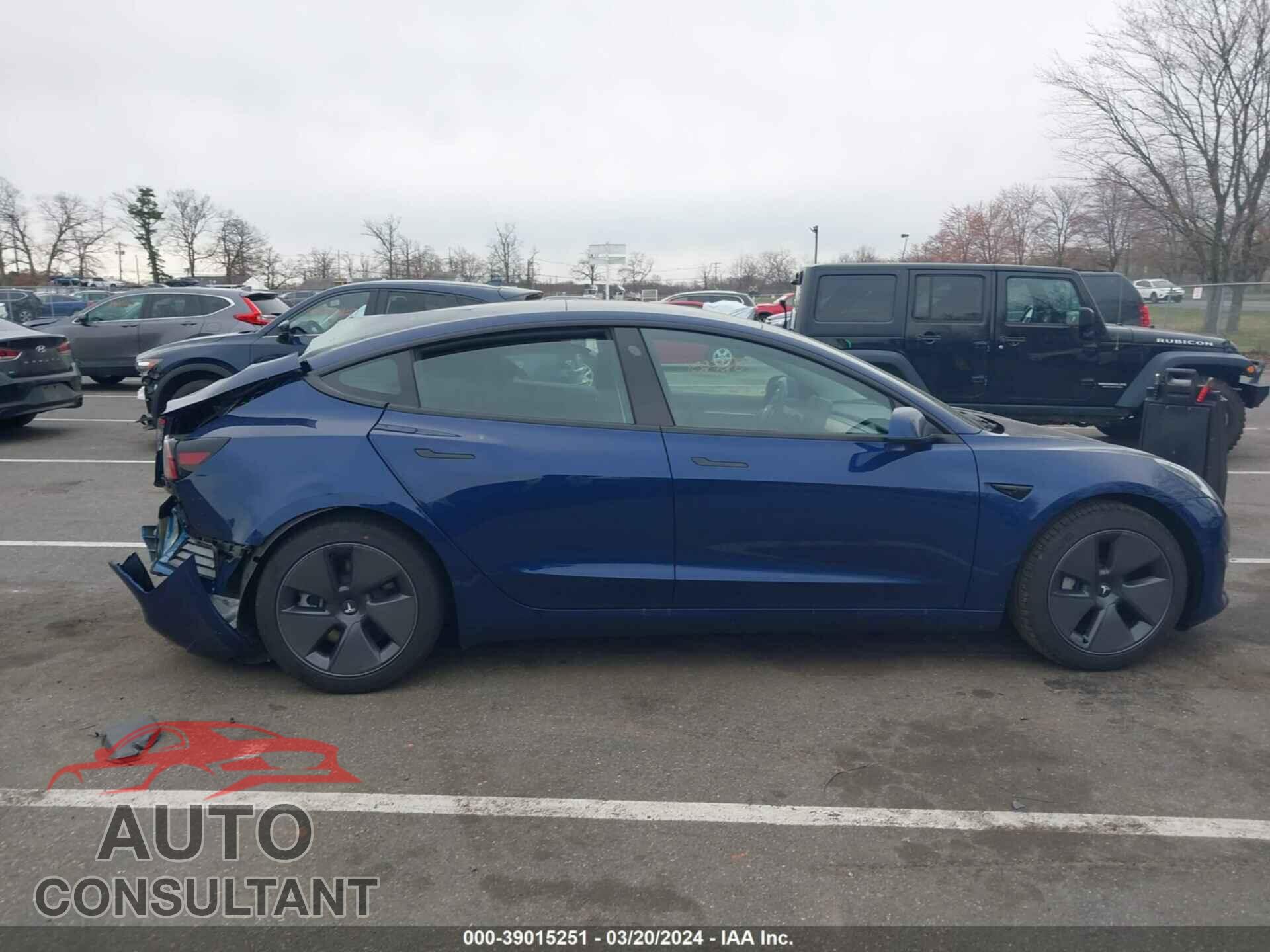 TESLA MODEL 3 2023 - 5YJ3E1EA0PF642977