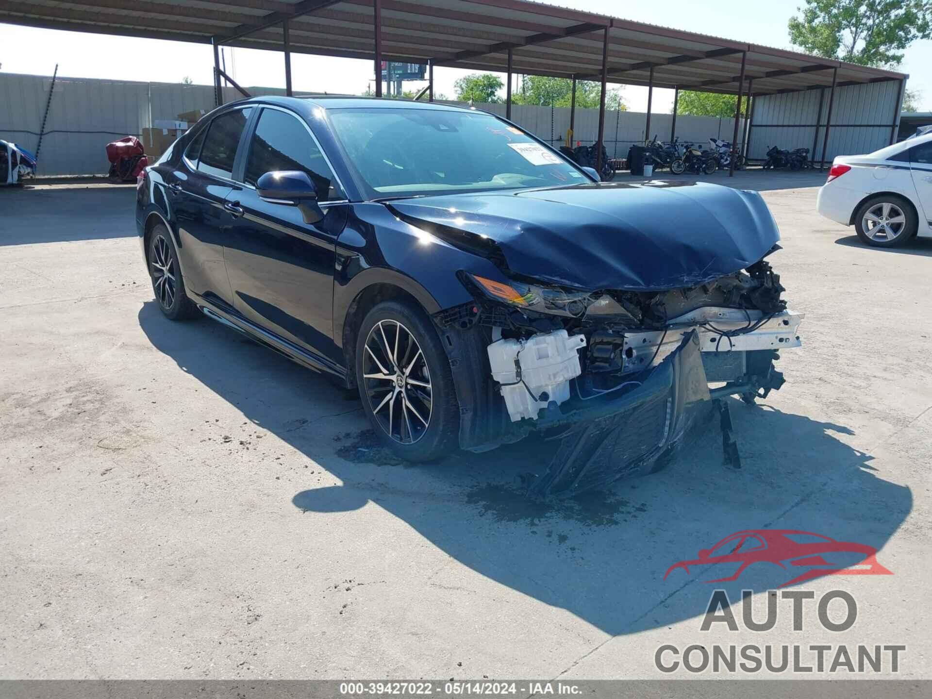 TOYOTA CAMRY 2022 - 4T1T11AK3NU656849