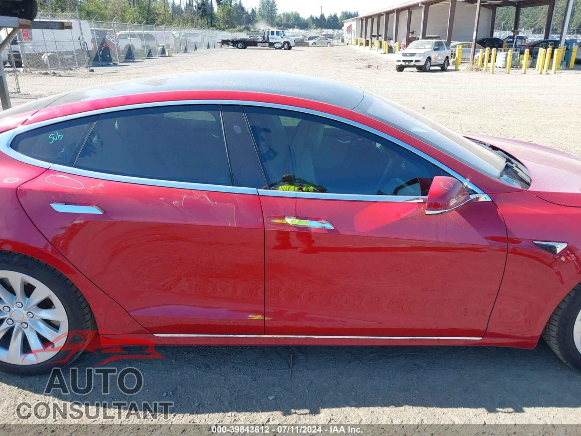TESLA MODEL S 2017 - 5YJSA1E28HF214723