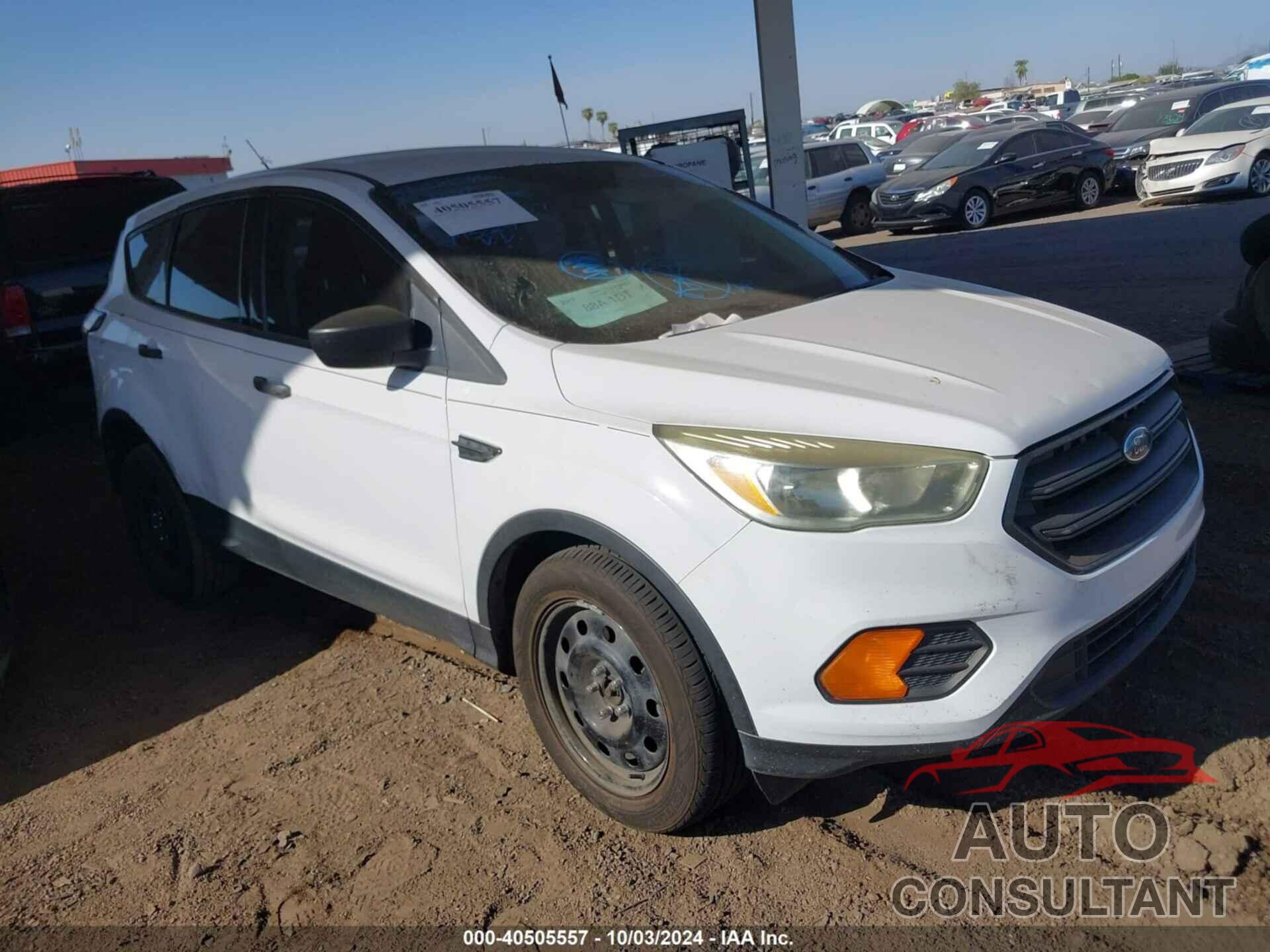 FORD ESCAPE 2017 - 1FMCU0F79HUA15201