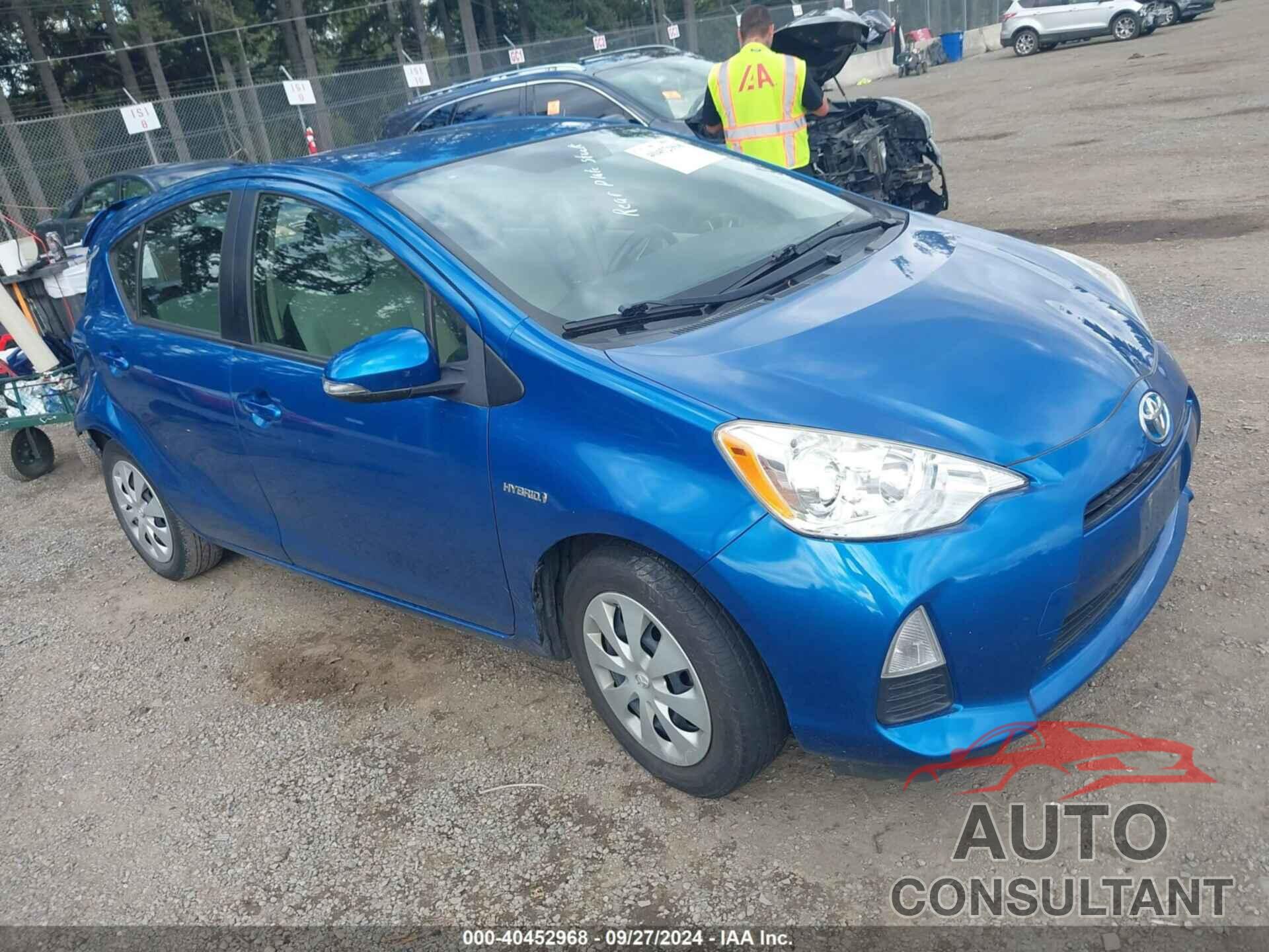 TOYOTA PRIUS C 2014 - JTDKDTB39E1568660
