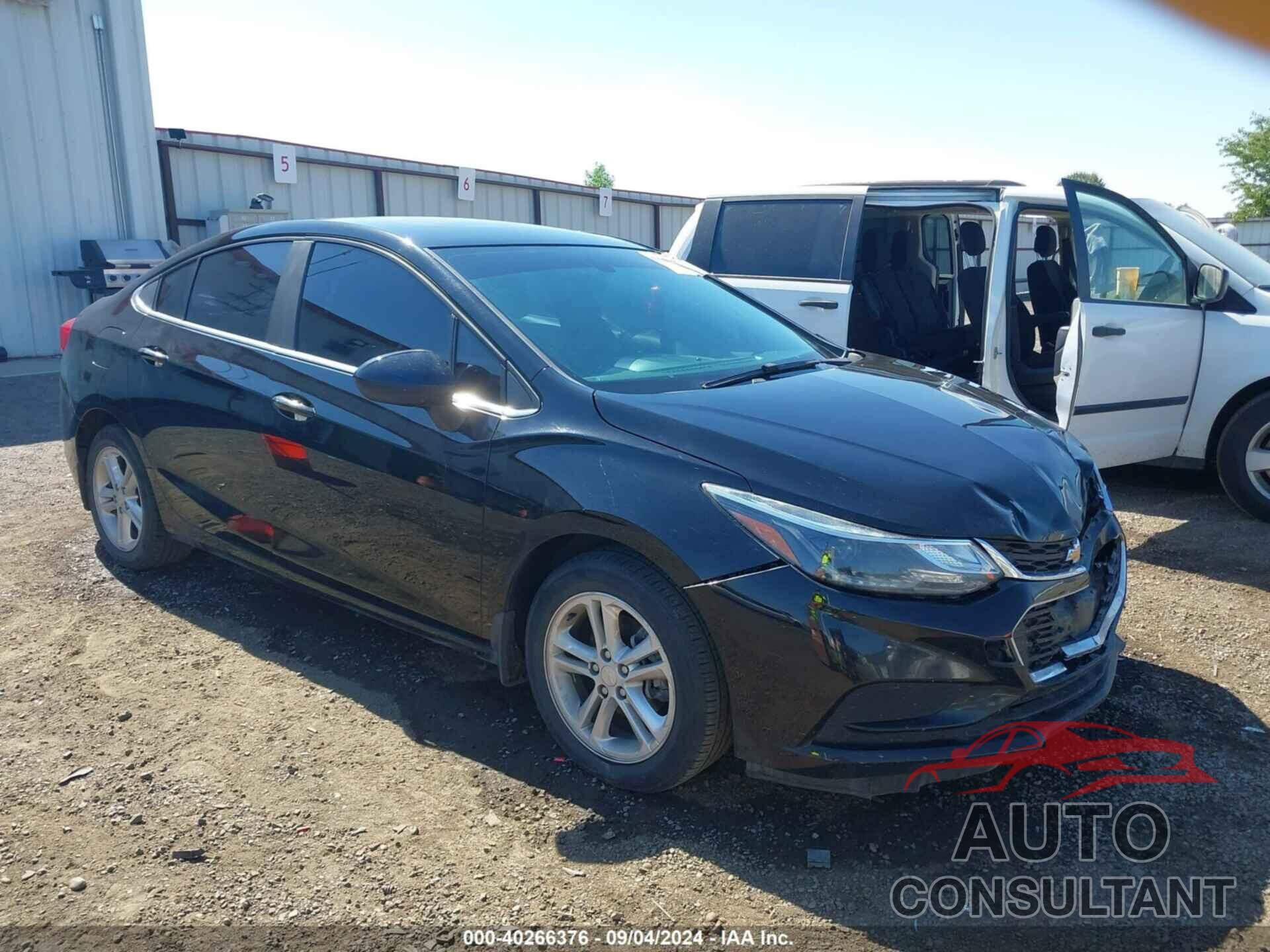 CHEVROLET CRUZE 2017 - 1G1BE5SM3H7122953