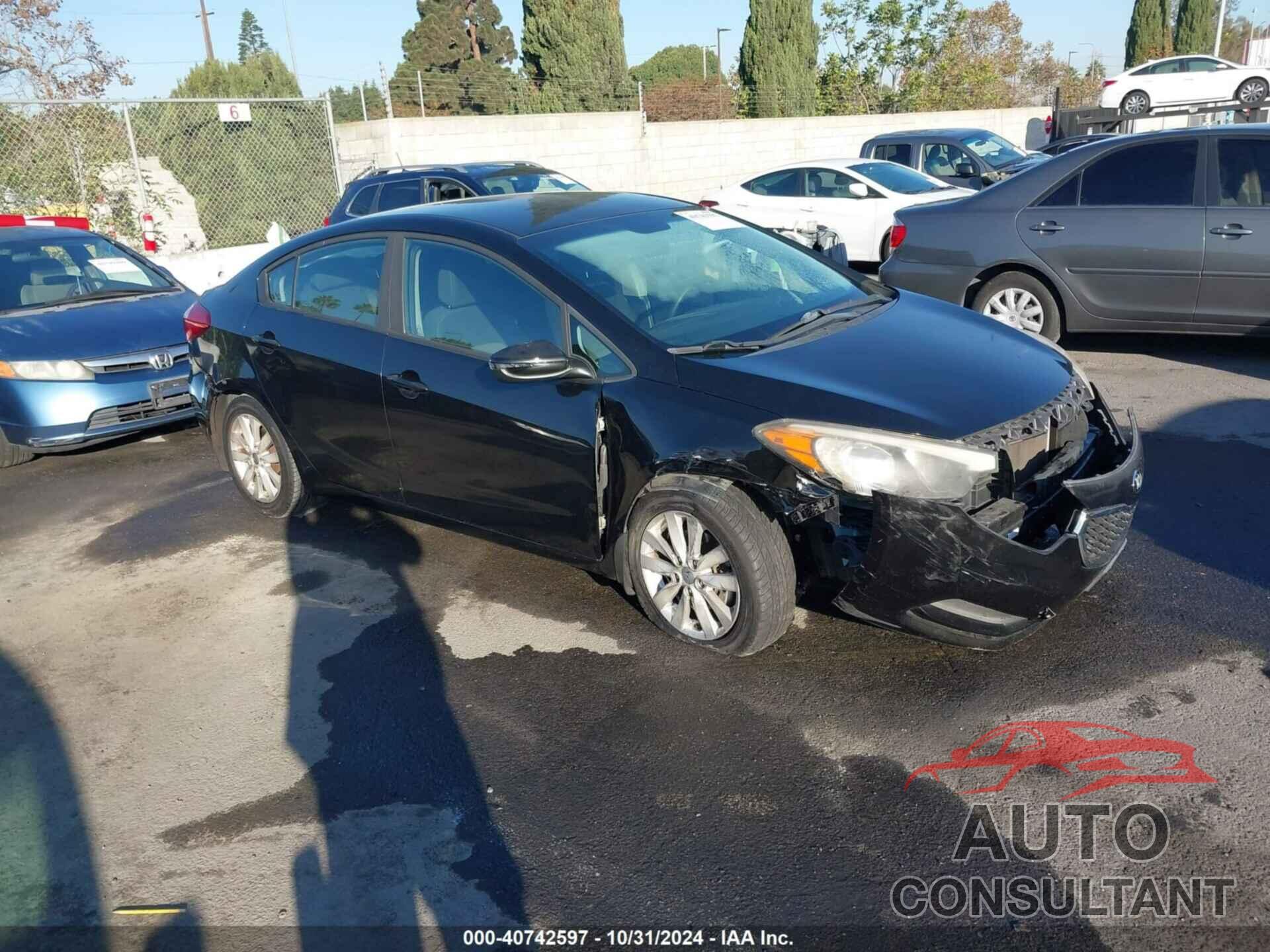 KIA FORTE 2016 - KNAFX4A68G5595674