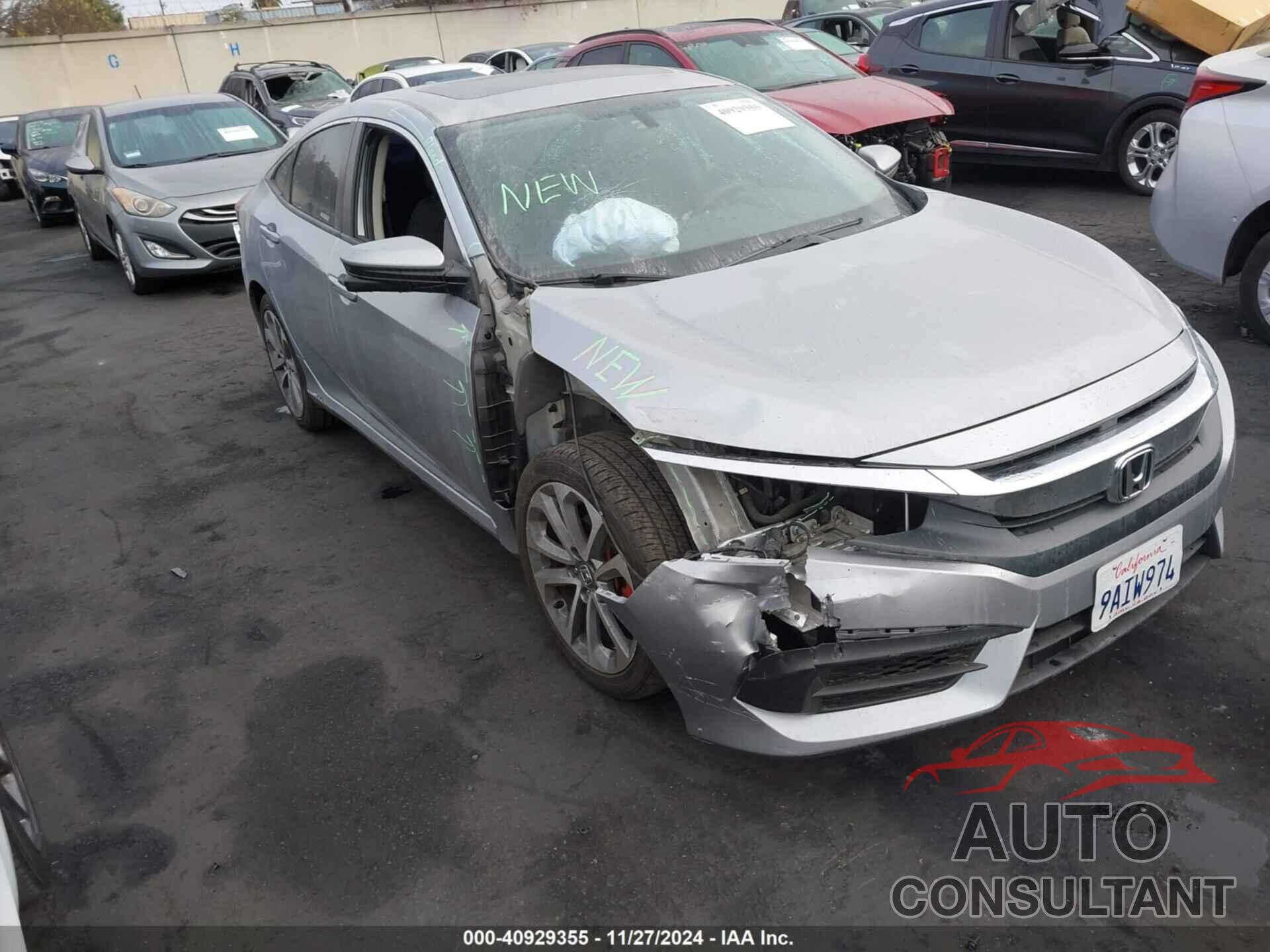 HONDA CIVIC 2018 - 2HGFC2F71JH585204