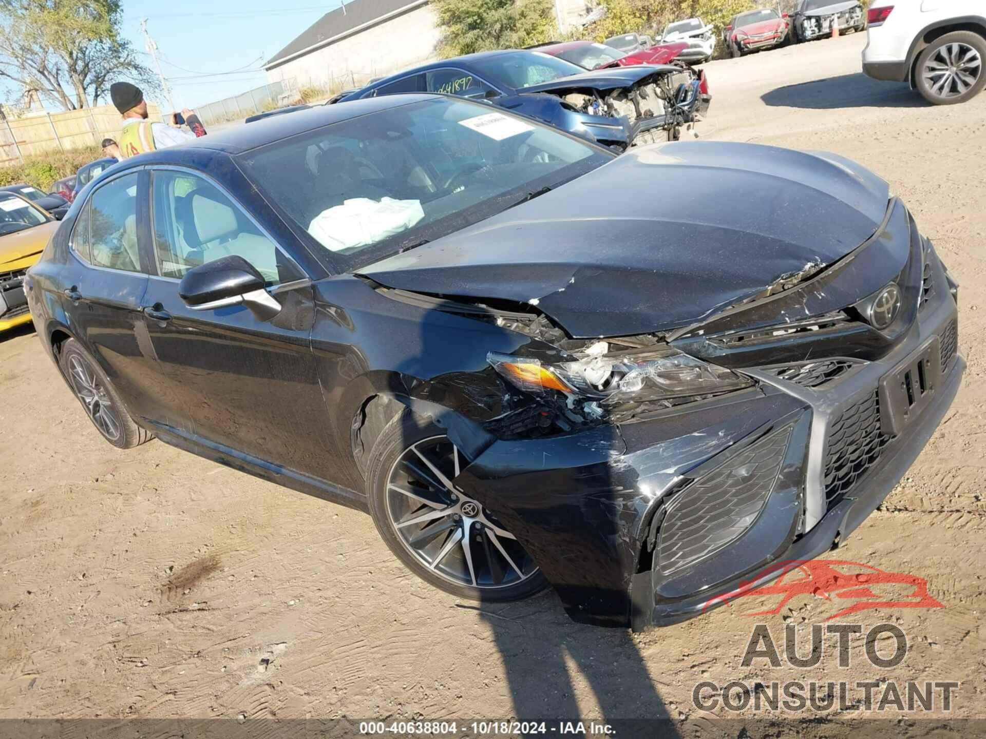 TOYOTA CAMRY 2022 - 4T1G11BK0NU062154