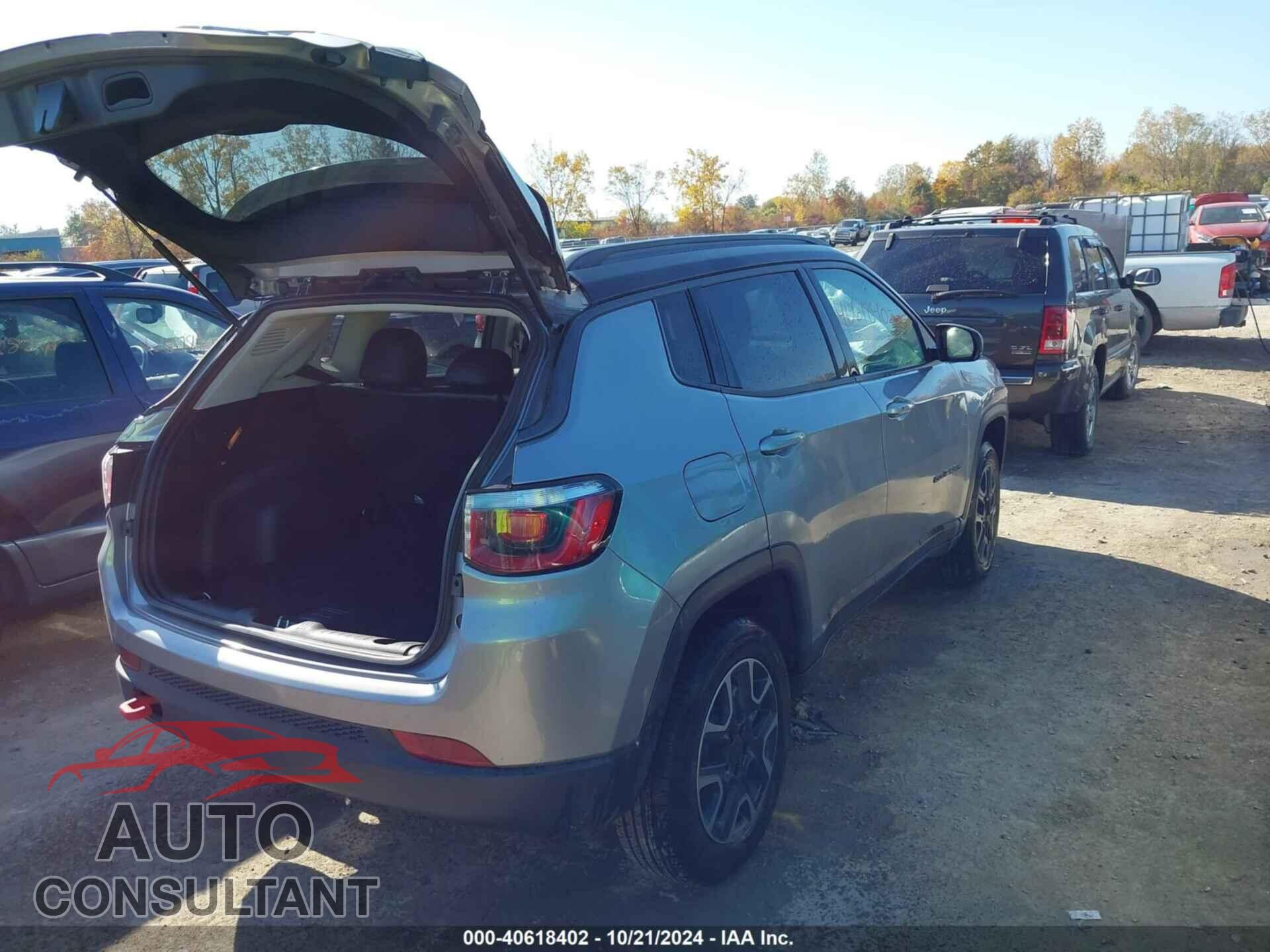 JEEP COMPASS 2018 - 3C4NJDDB1JT501764