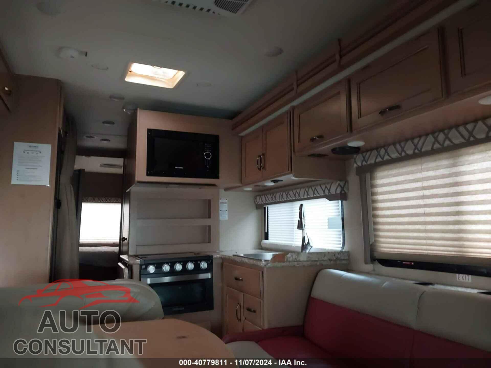 FORD E-450 CUTAWAY 2019 - 1FDXE4FS8JDC15793