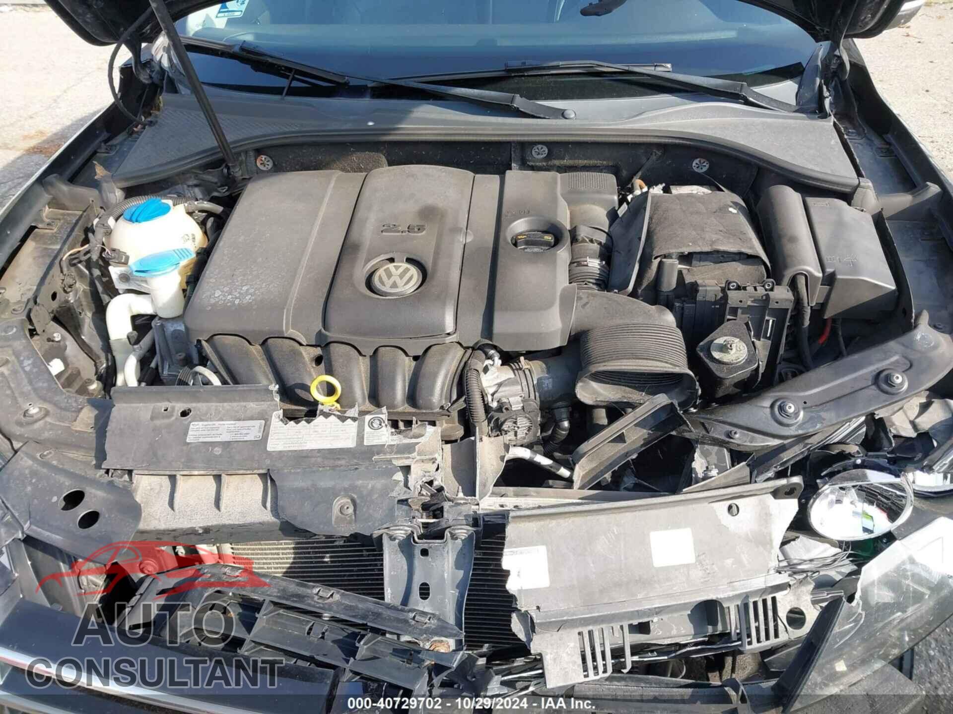 VOLKSWAGEN PASSAT 2013 - 1VWAH7A32DC146920