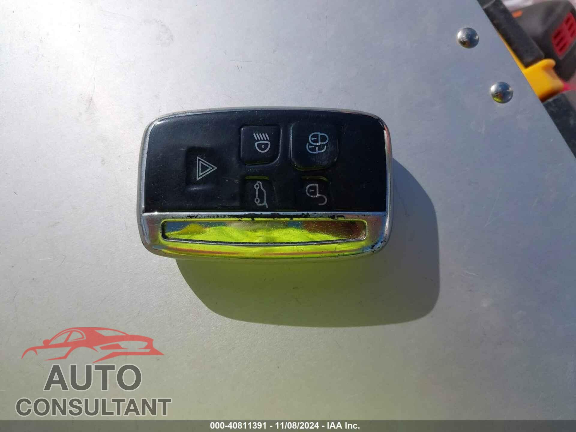 JAGUAR XE 2017 - SAJAE4BG3HA970035