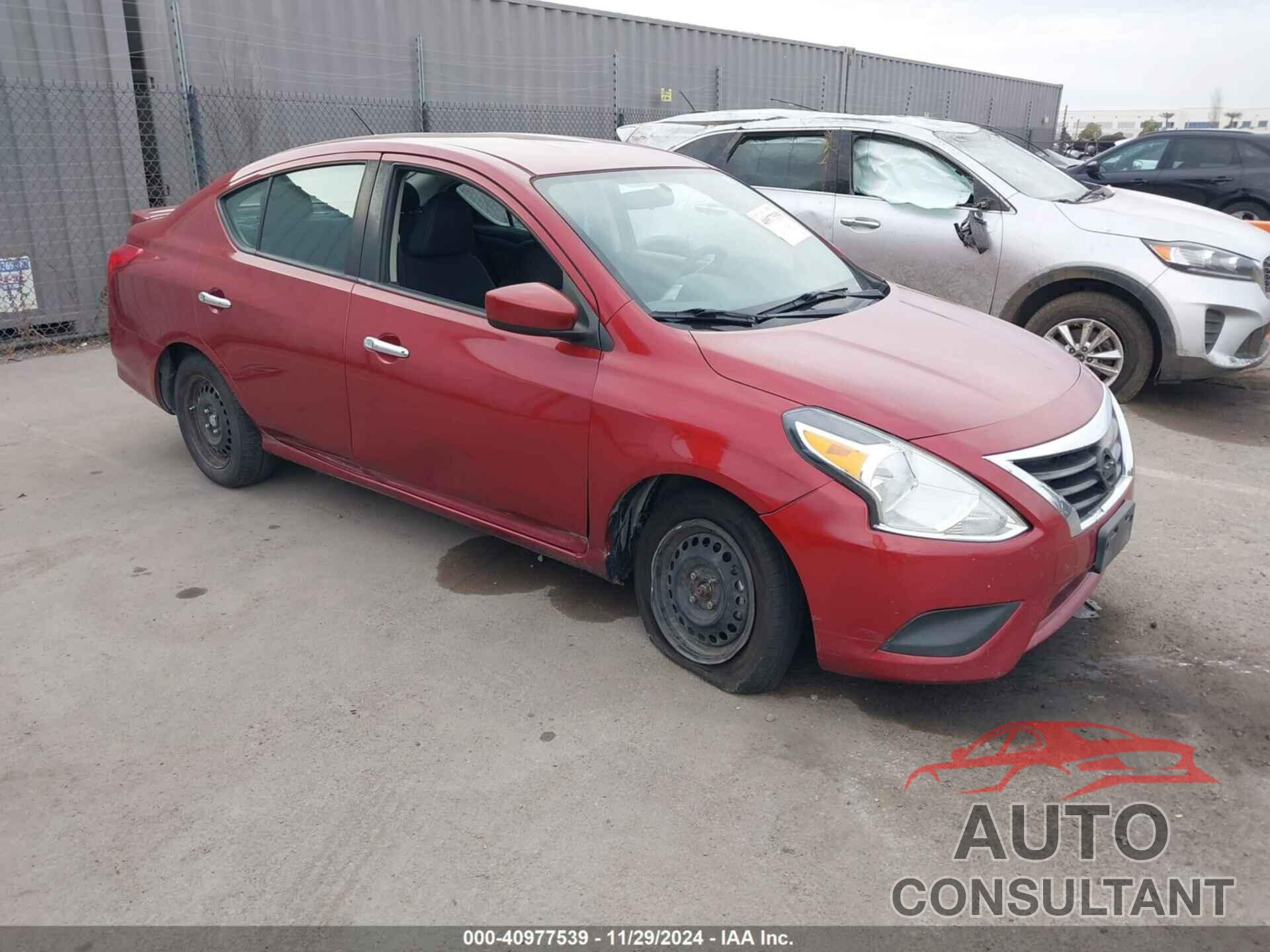 NISSAN VERSA 2018 - 3N1CN7AP3JK392617