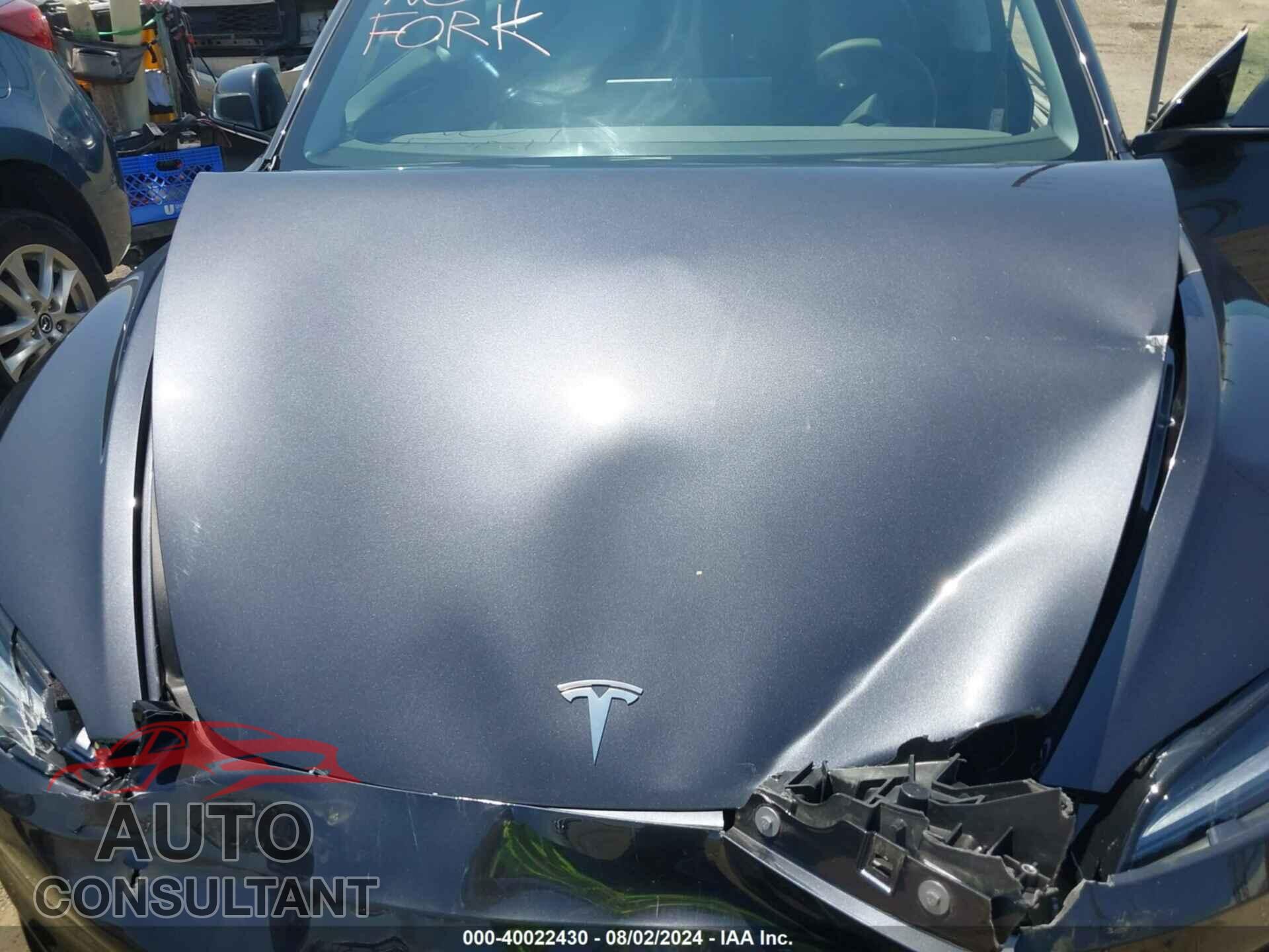 TESLA MODEL 3 2024 - 5YJ3E1EB9RF768752