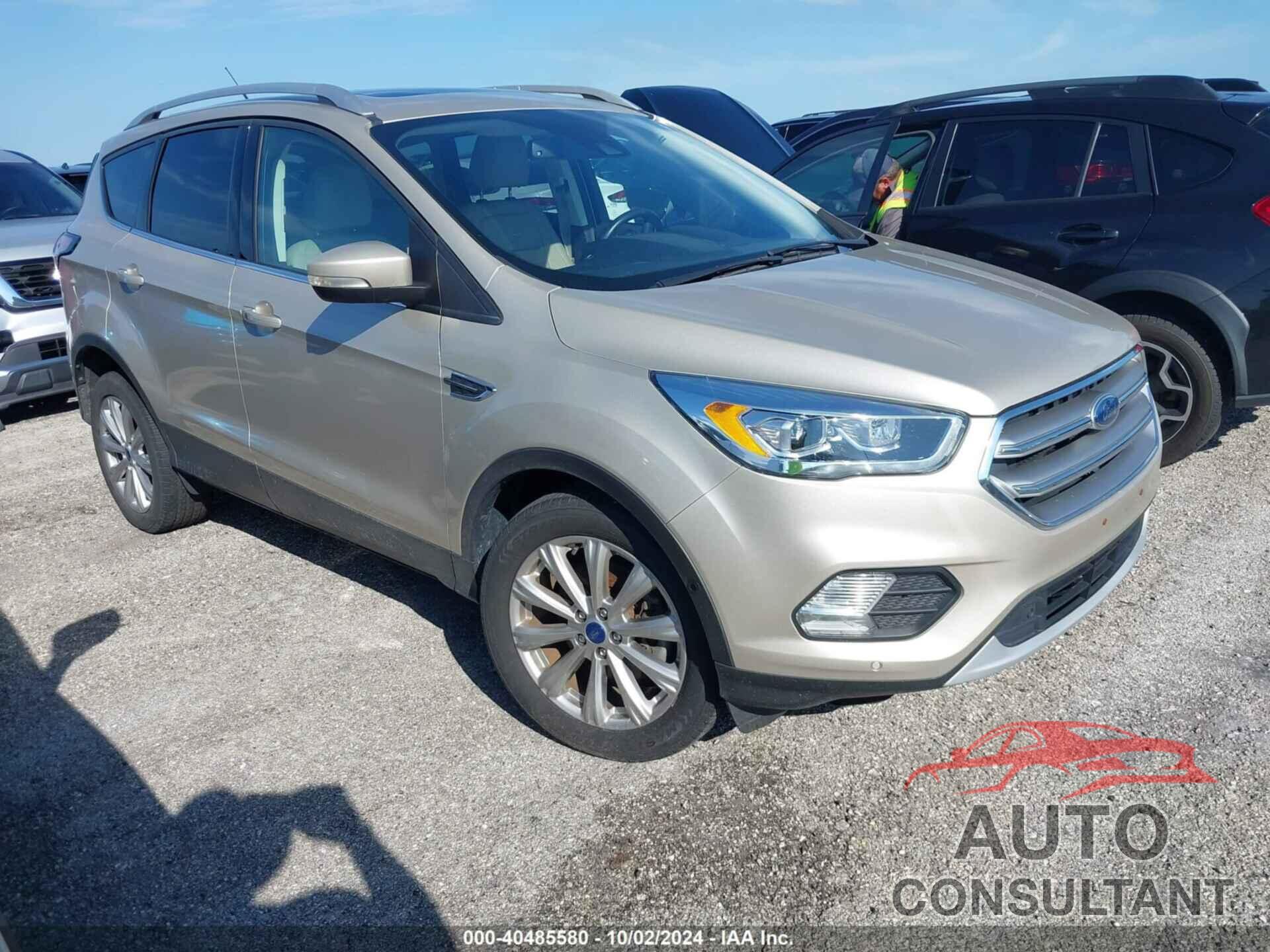 FORD ESCAPE 2017 - 1FMCU9J90HUB71530