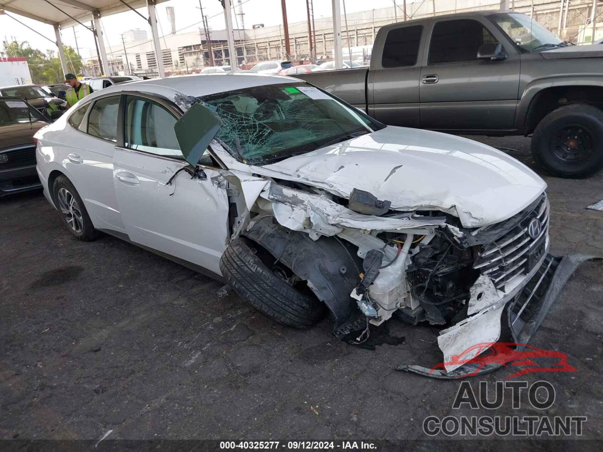 HYUNDAI SONATA HYBRID 2023 - KMHL24JJ8PA054135