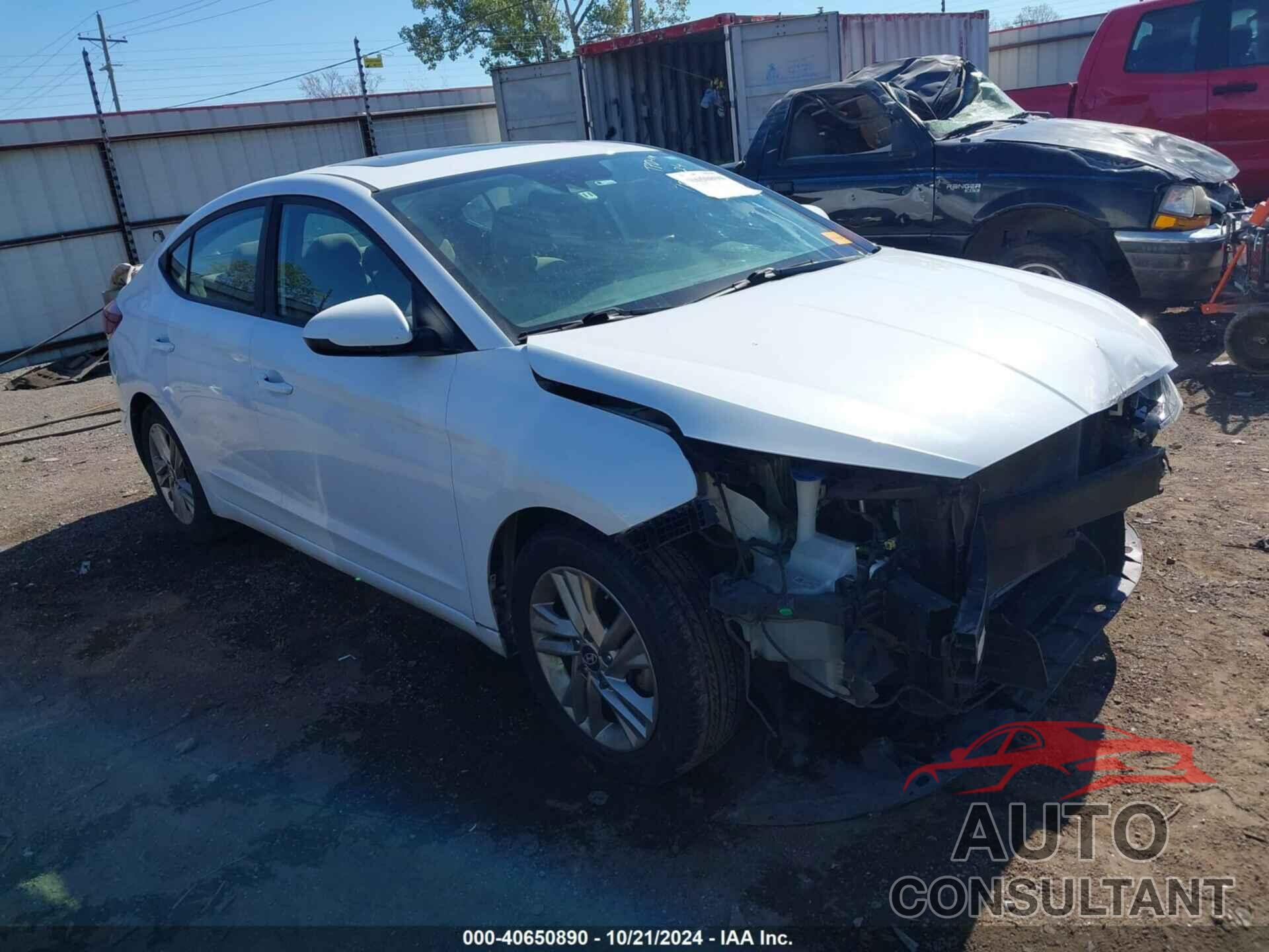 HYUNDAI ELANTRA 2019 - 5NPD84LF2KH442057