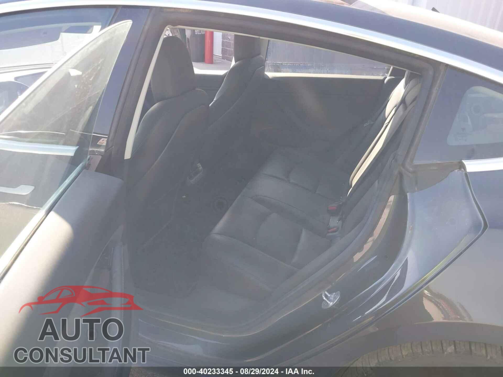 TESLA MODEL 3 2018 - 5YJ3E1EA7JF048247