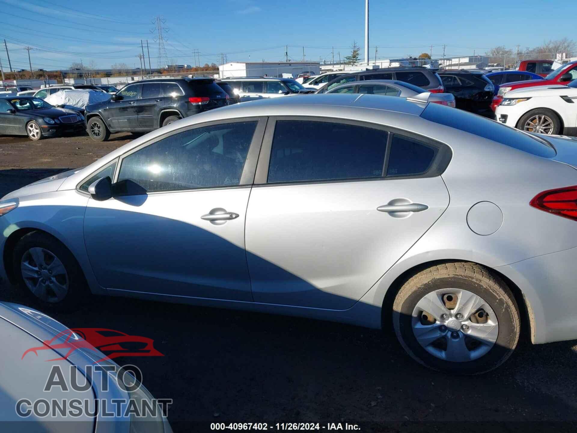 KIA FORTE 2017 - 3KPFK4A74HE087203