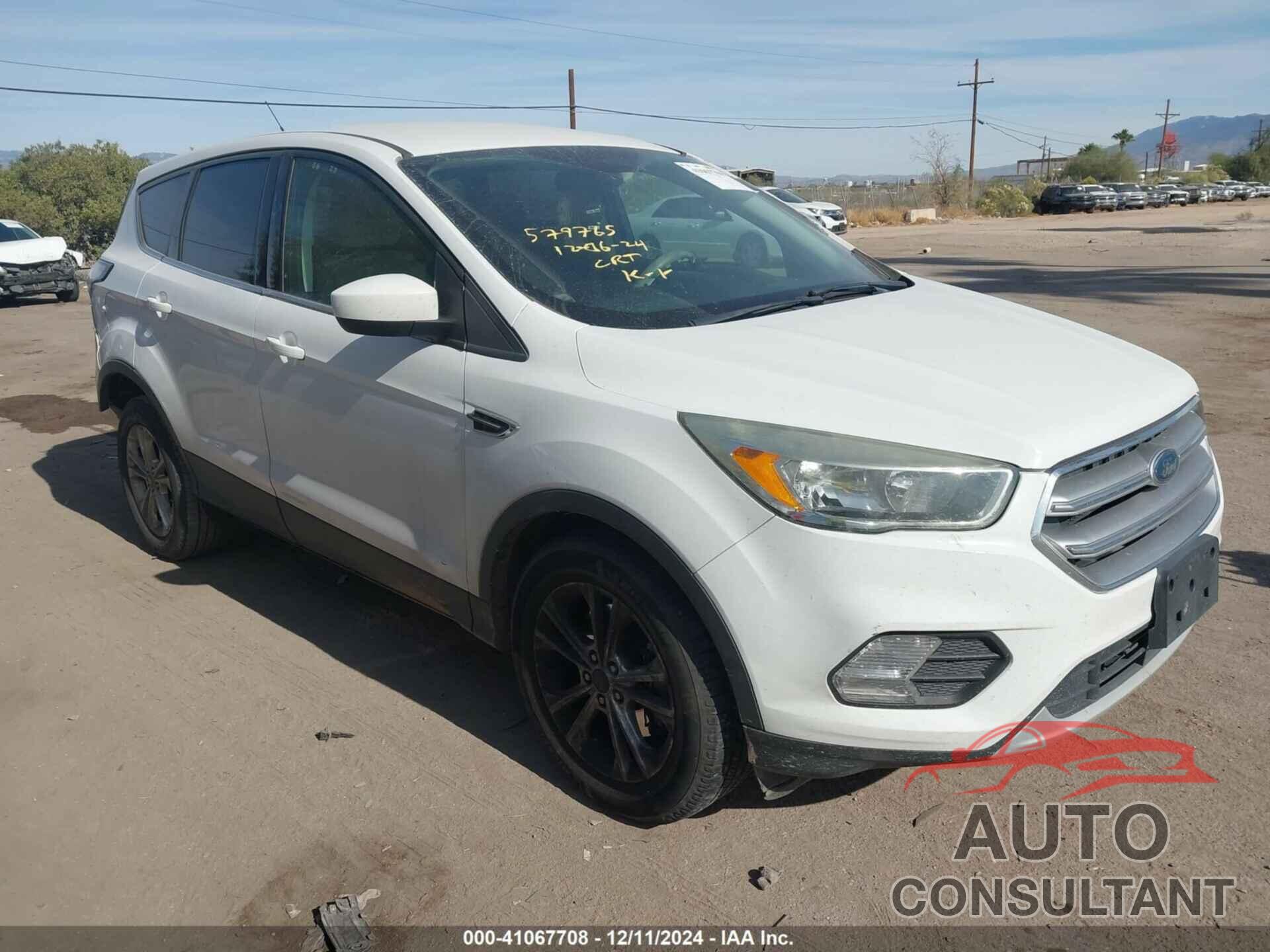 FORD ESCAPE 2017 - 1FMCU0G93HUD45786