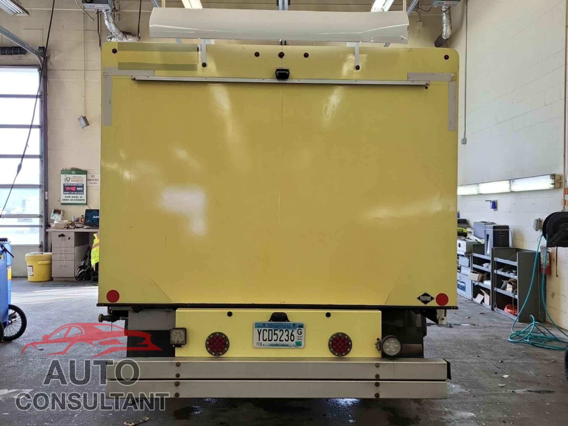 FORD E-450 CUTAWAY 2019 - 1FDXE4FSXKDC07700