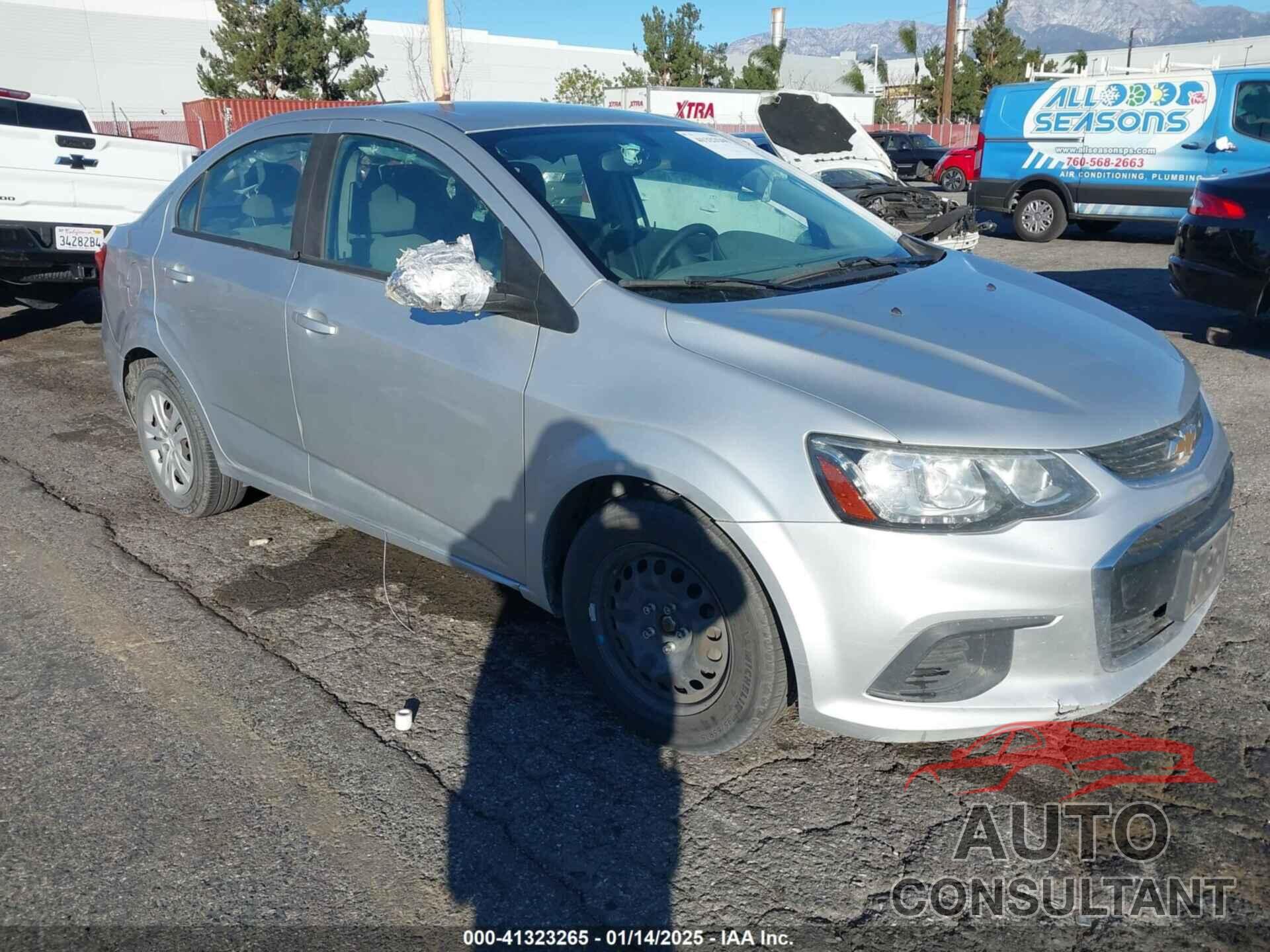 CHEVROLET SONIC 2017 - 1G1JB5SGXH4146733