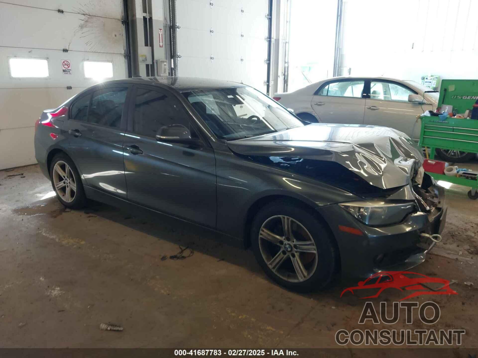 BMW 320I 2014 - WBA3B1G53ENS77974