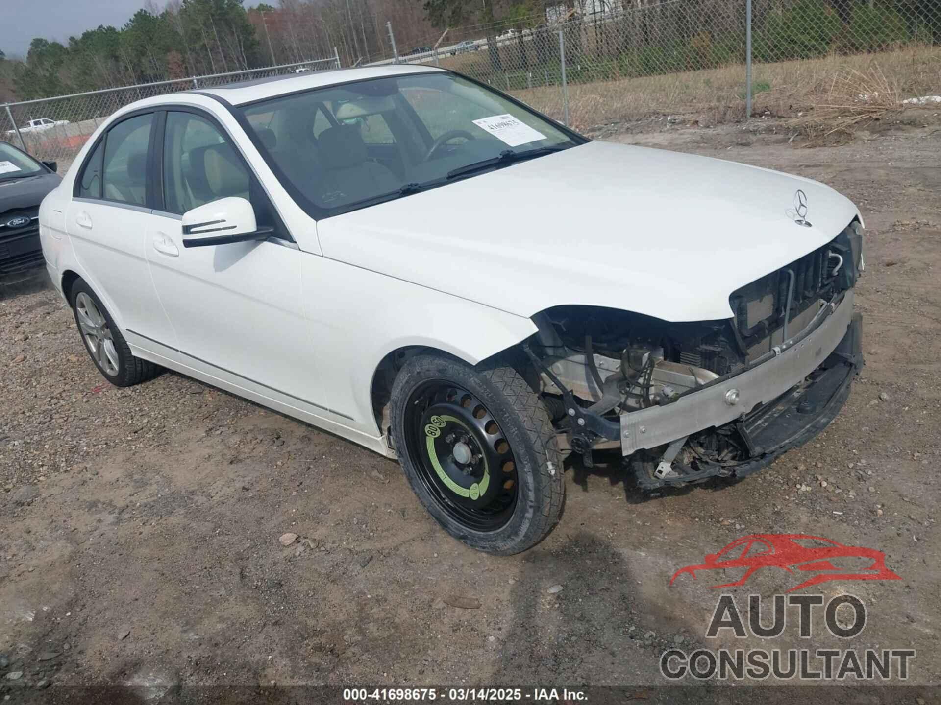 MERCEDES-BENZ C 300 2013 - WDDGF8AB1DR251063