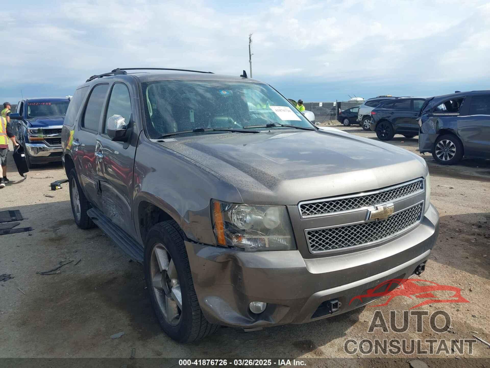 CHEVROLET TAHOE 2011 - 1GNSKCE00BR173777