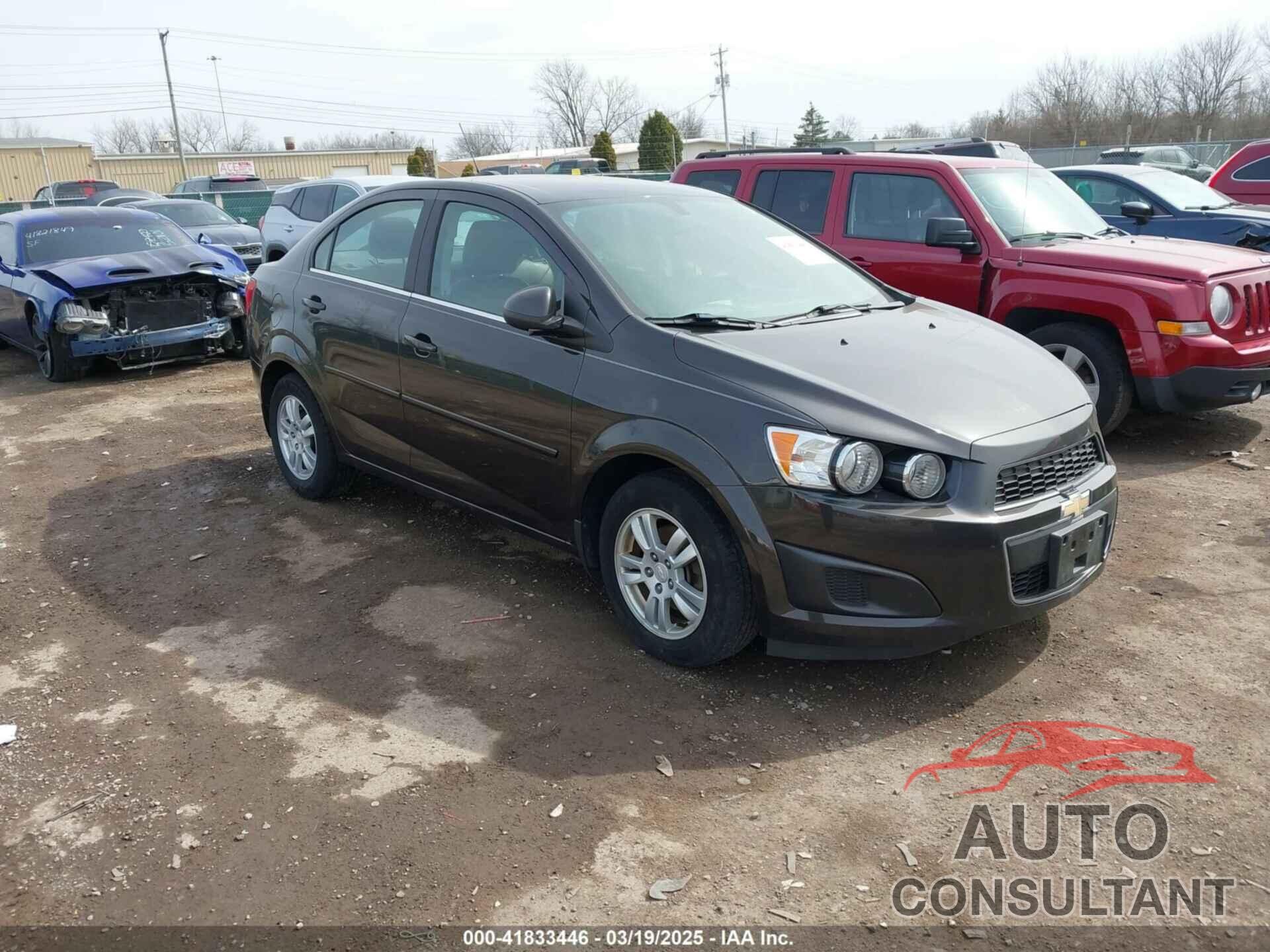 CHEVROLET SONIC 2015 - 1G1JC5SH3F4155938