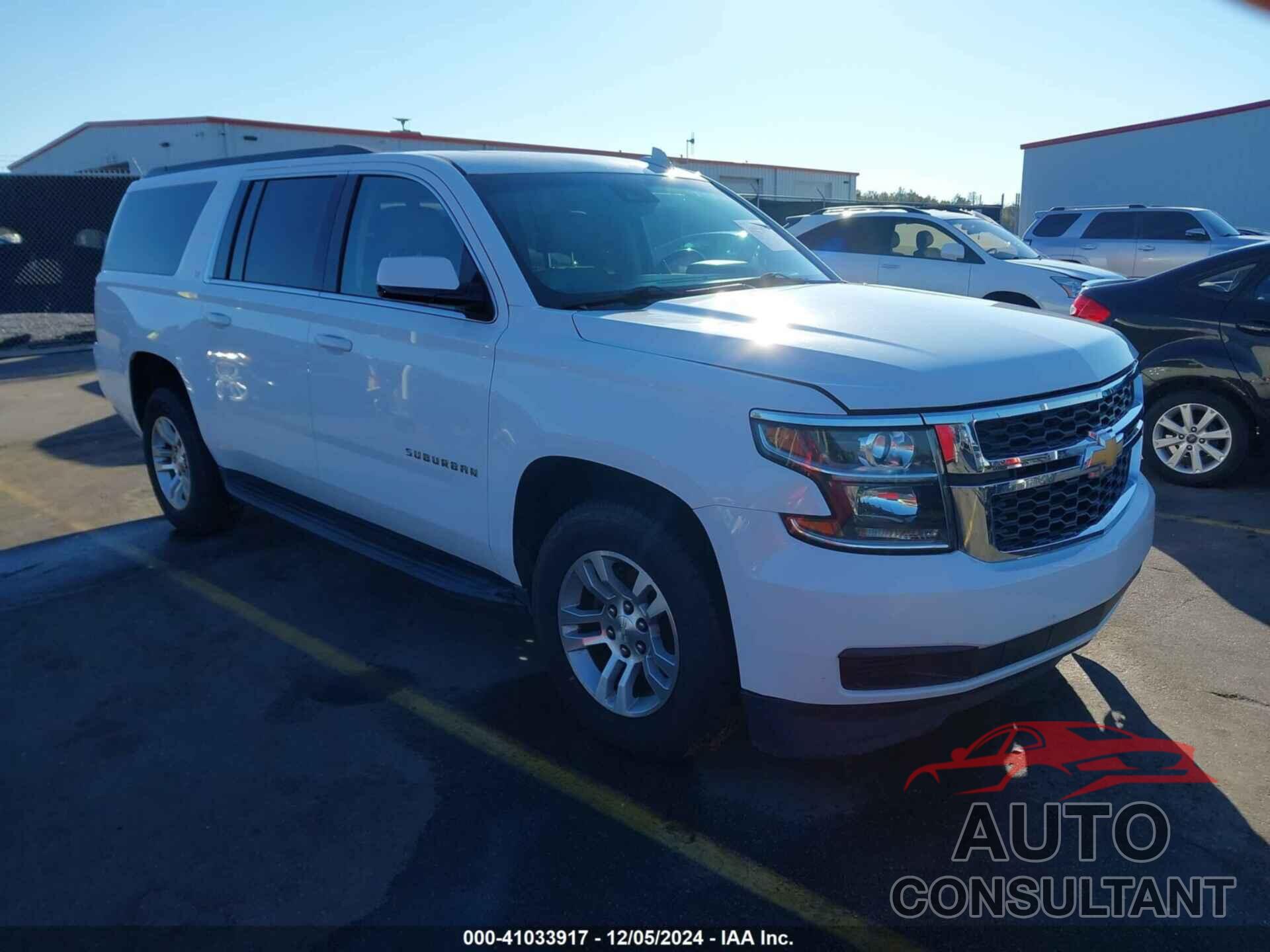 CHEVROLET SUBURBAN 2017 - 1GNSCHKC3HR265323