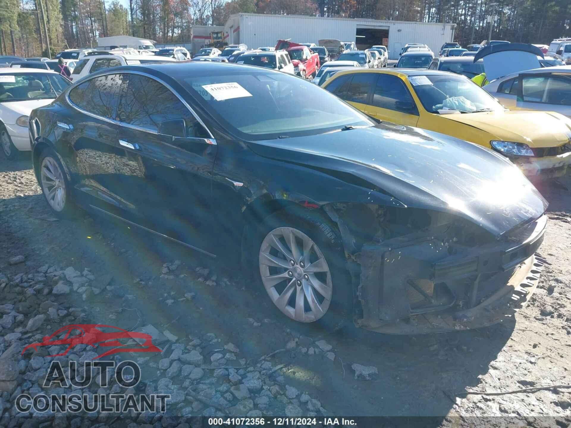 TESLA MODEL S 2017 - 5YJSA1E17HF201260