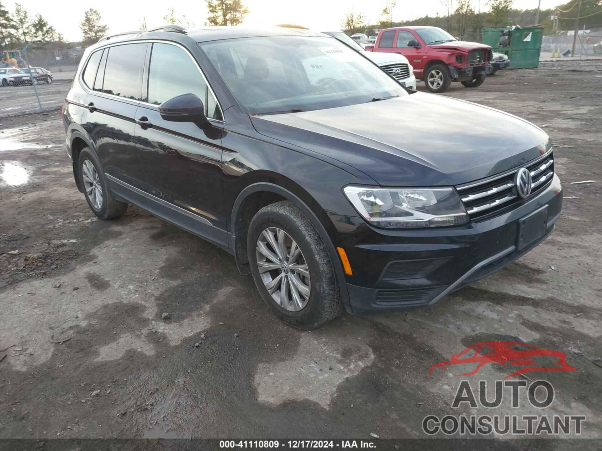 VOLKSWAGEN TIGUAN 2018 - 3VV3B7AX1JM126055