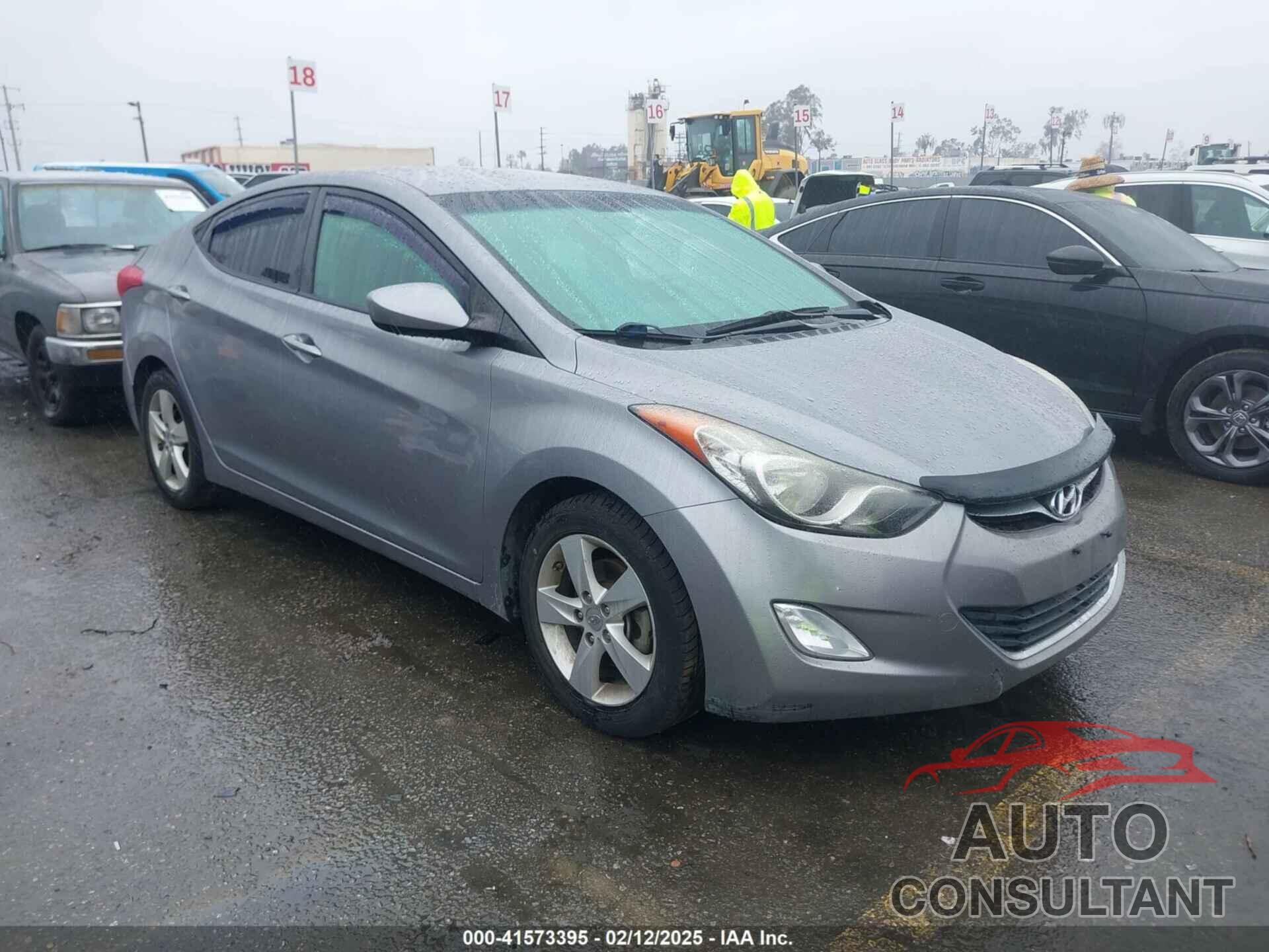 HYUNDAI ELANTRA 2013 - KMHDH4AE2DU894184