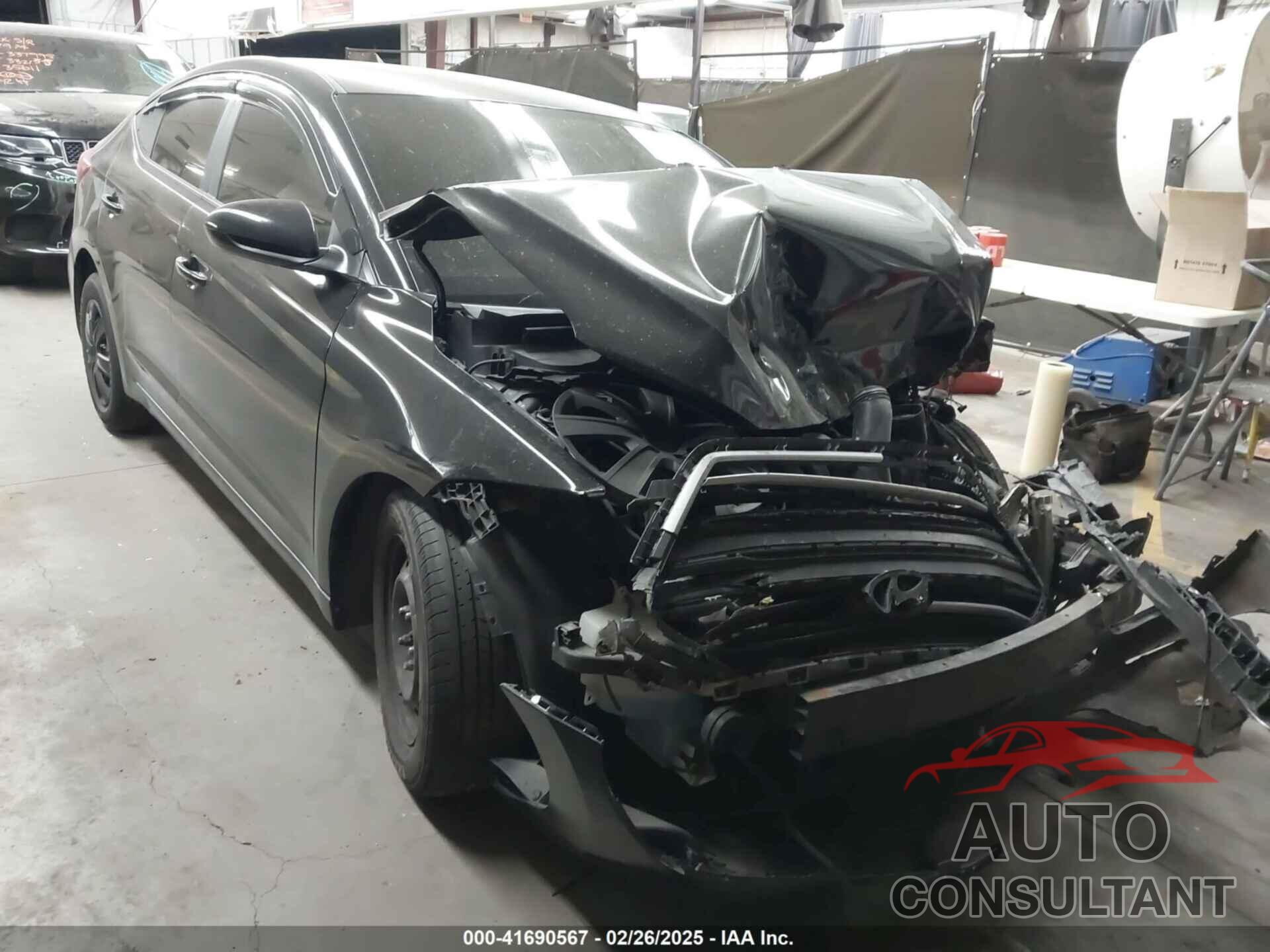 HYUNDAI ELANTRA 2017 - KMHD74LFXHU091881