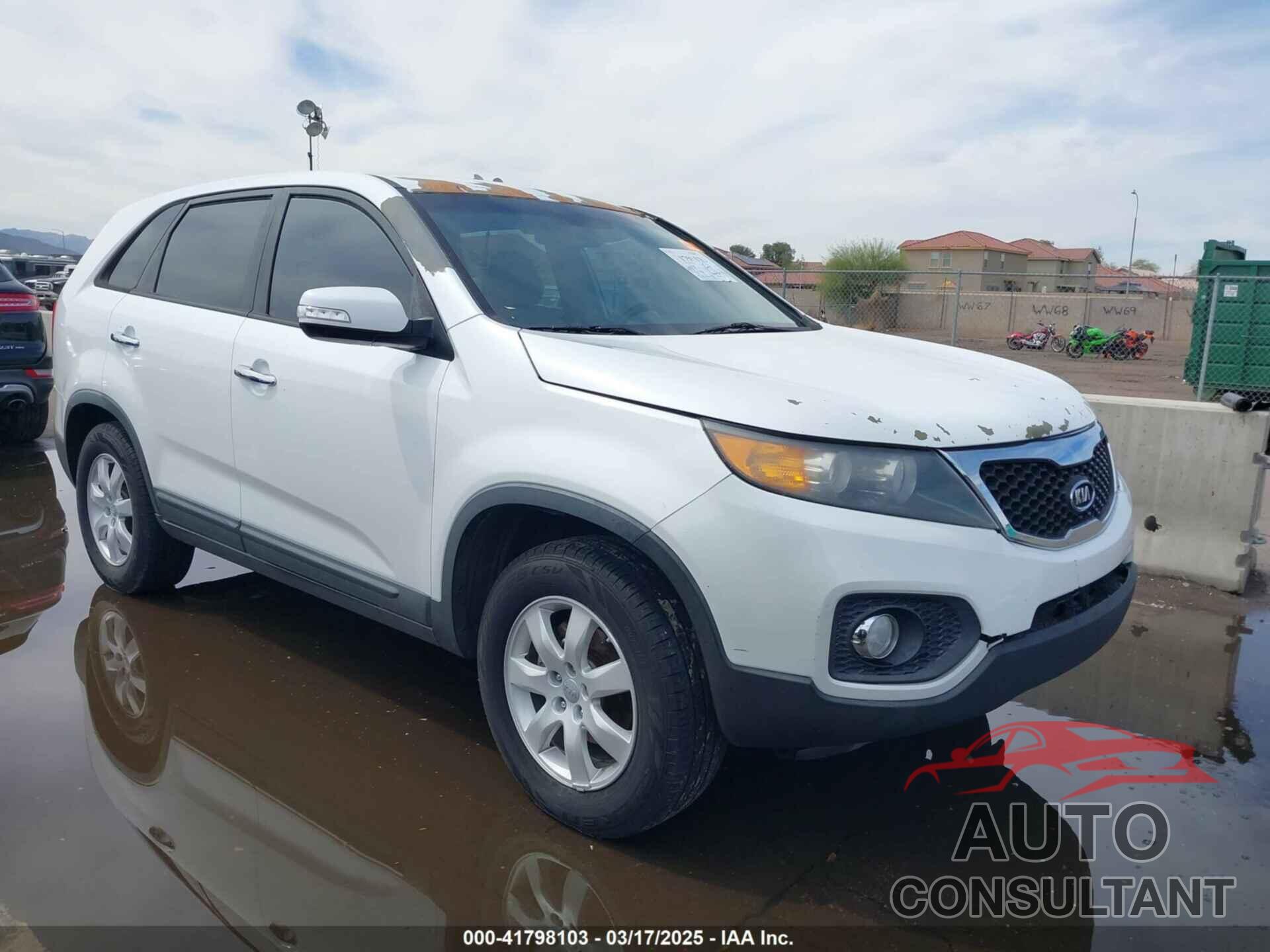 KIA SORENTO 2013 - 5XYKT3A18DG400073