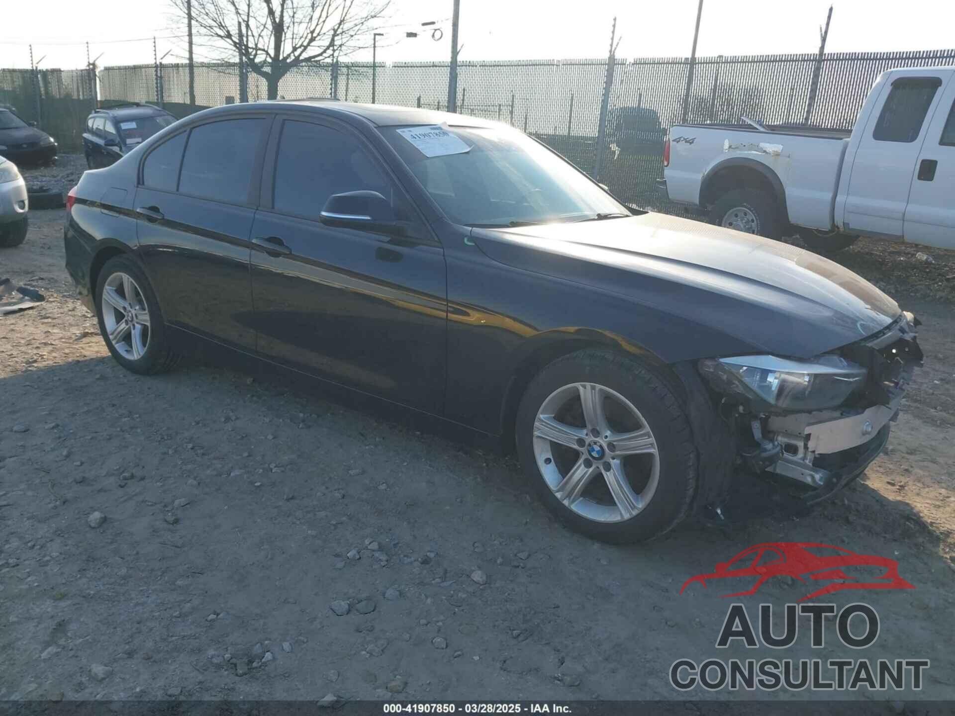 BMW 320I 2013 - WBA3C3C54DF982886