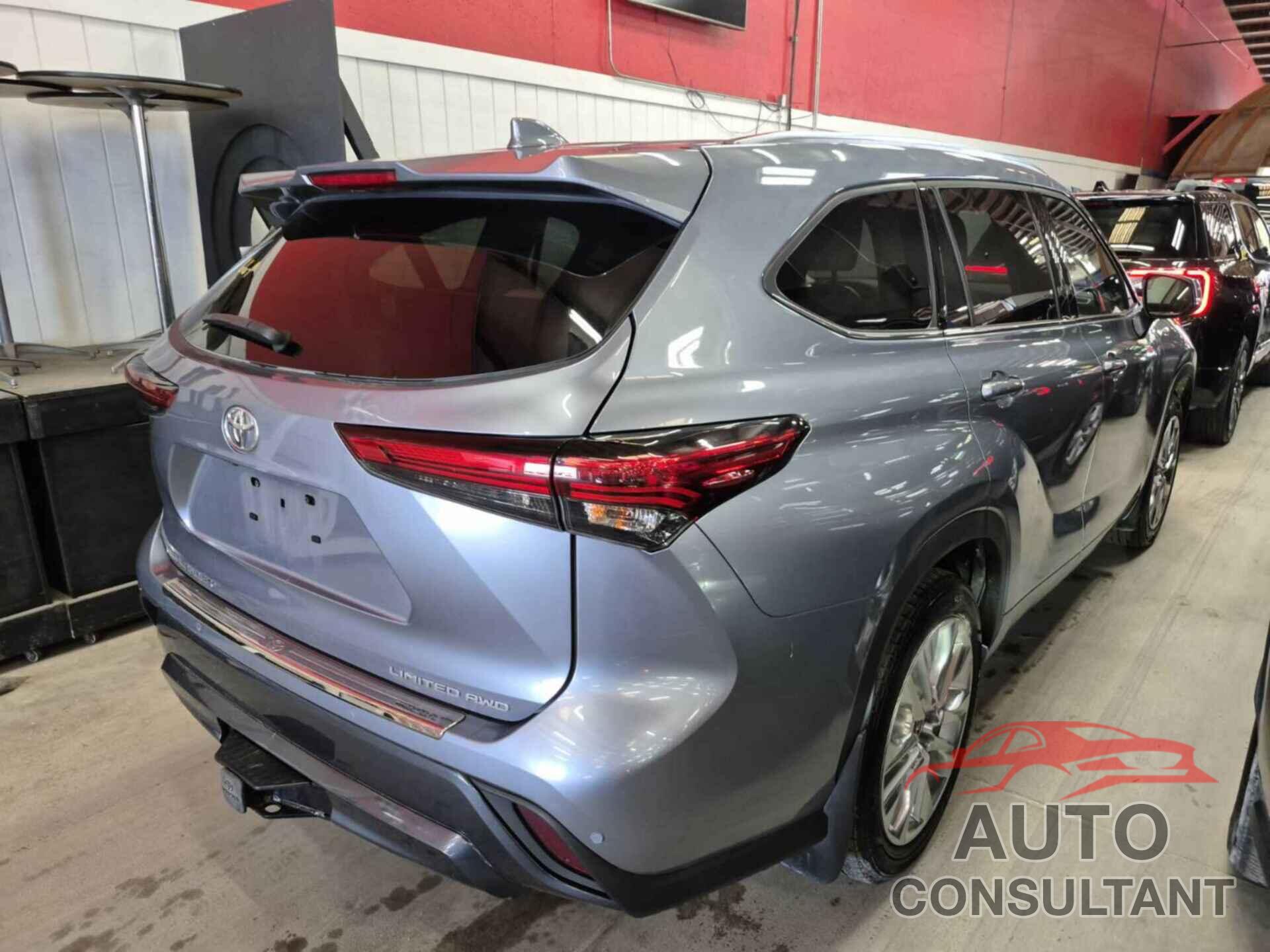 TOYOTA HIGHLANDER 2021 - 5TDDZRBH9MS133003